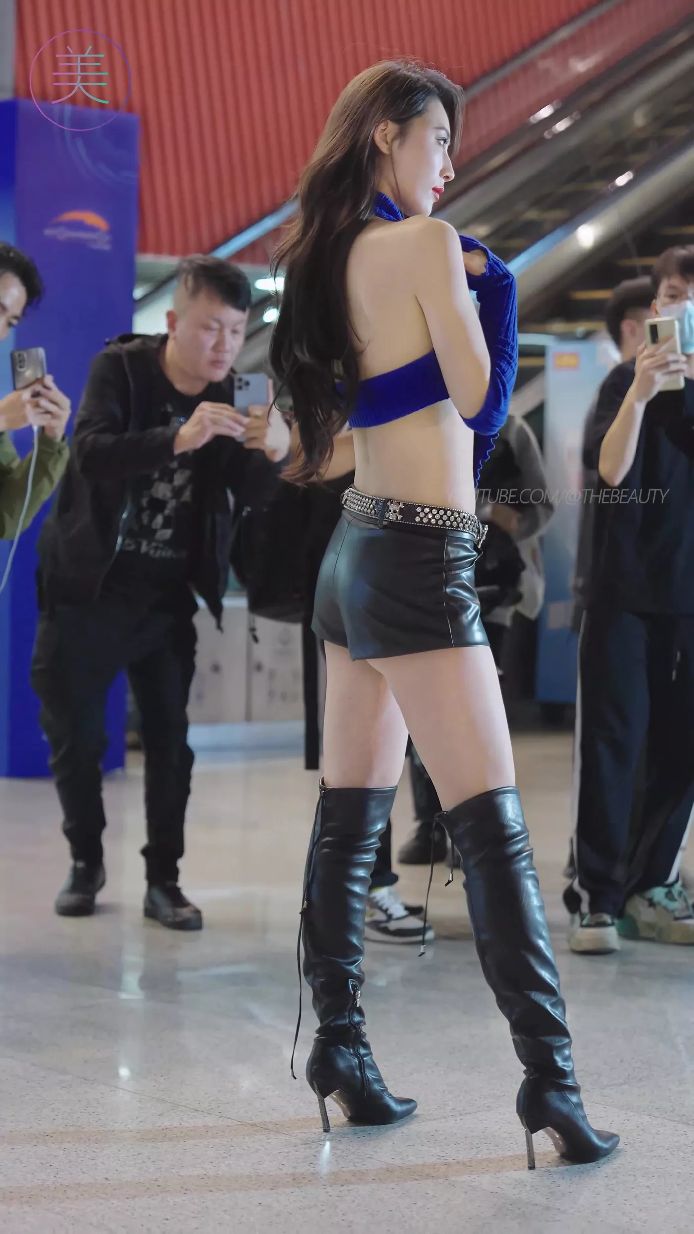 图片[5]-精选NO.0482 2023 广州车展 Racing Model 车模抖音网荭随拍30[20P]-草丛看图