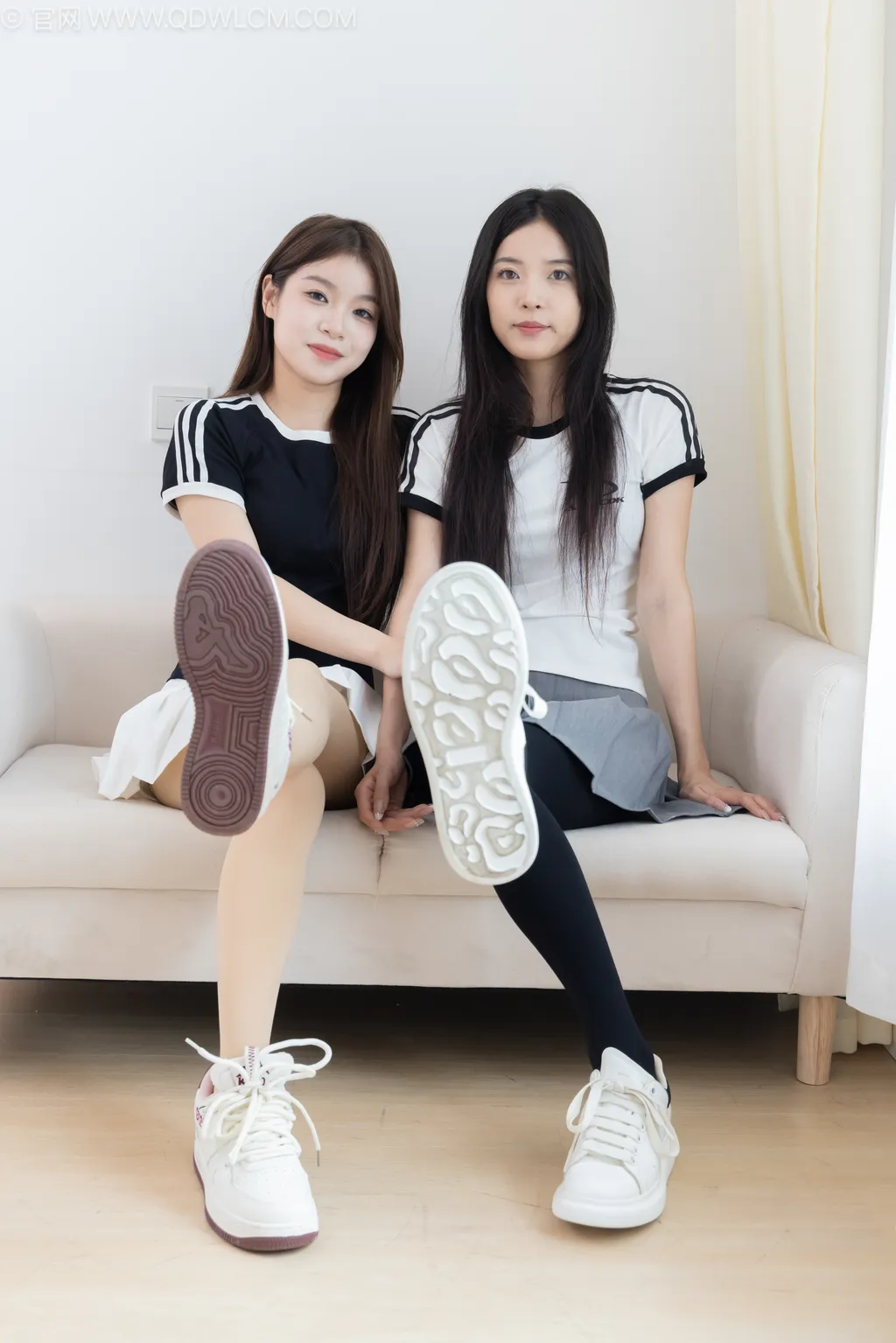 图片[8]-精选勿恋传媒 NO.2498 茯苓&闪闪-两双板鞋、厚黑丝、厚肉丝[160P]-草丛看图