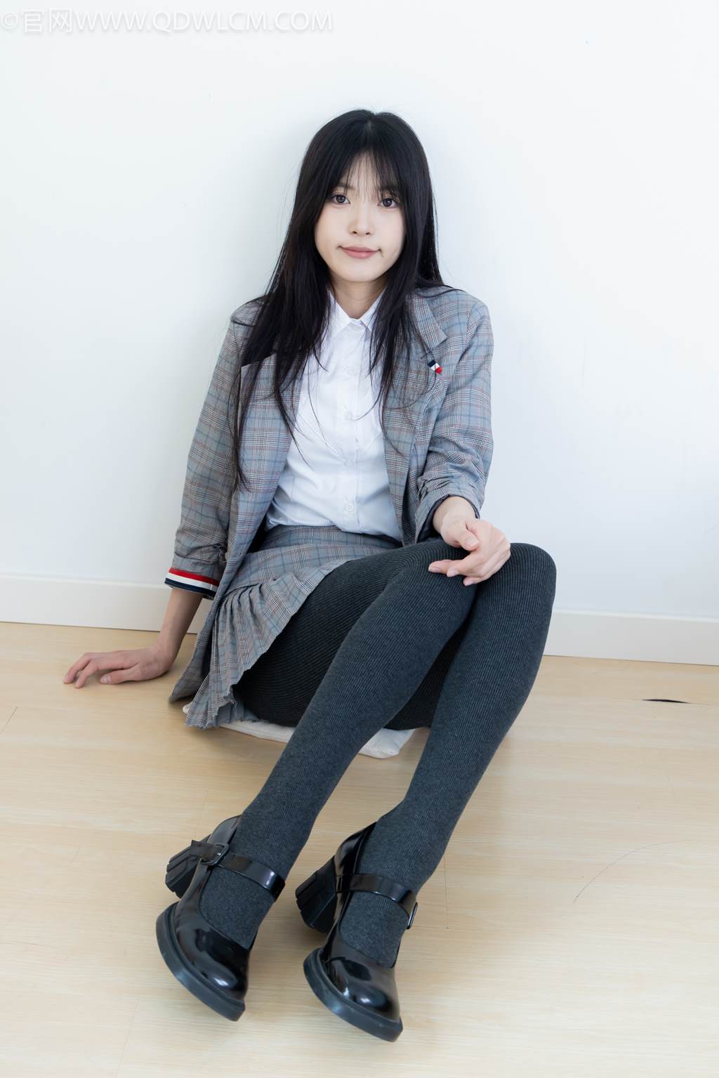 图片[4]-精选勿恋传媒 NO.2479 茯苓-皮鞋、厚灰连裤棉袜[105P]-草丛看图