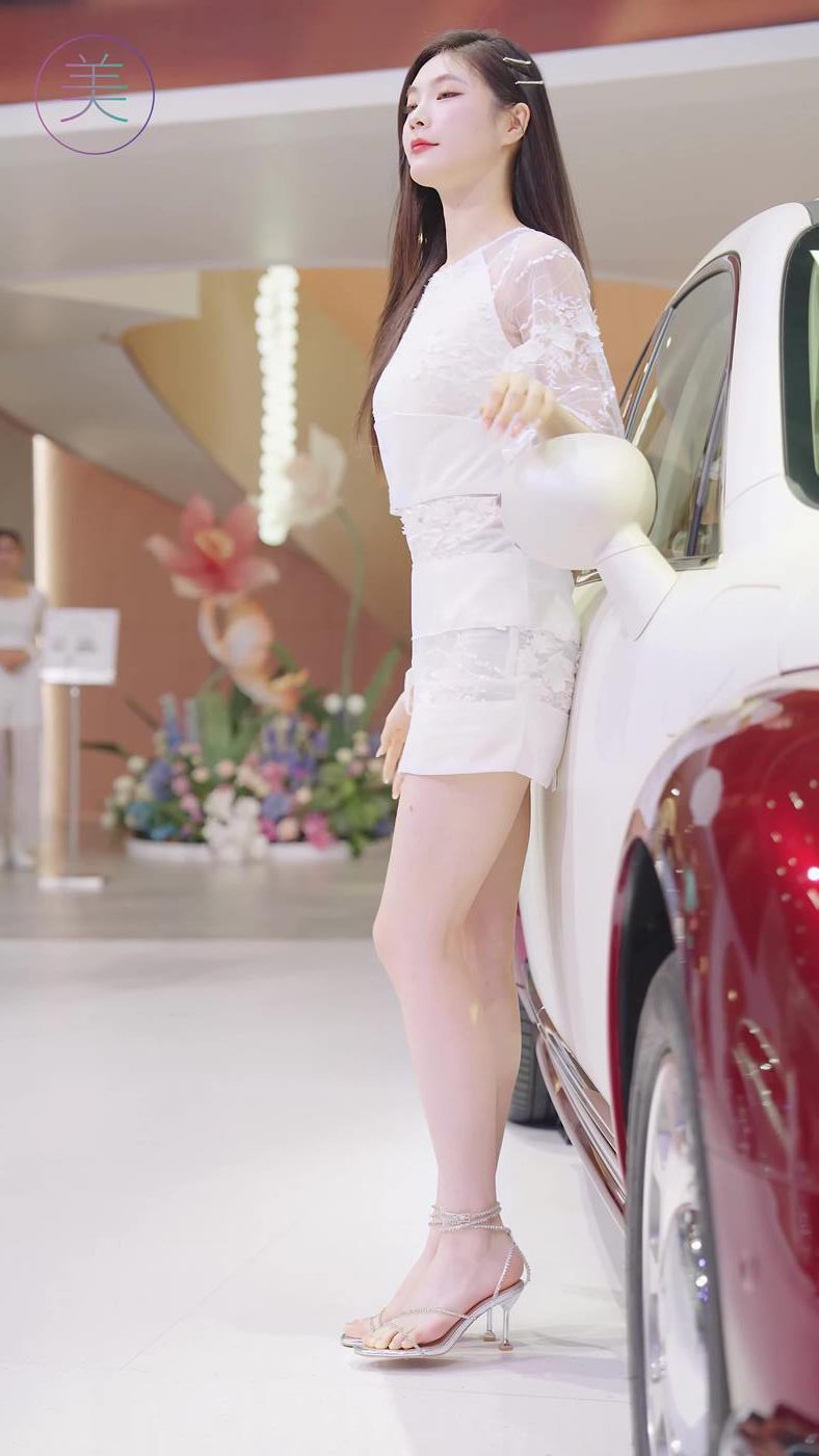 图片[8]-精选NO.0815 2023 广州车展 Racing Model 车模抖音网荭随拍67[20P]-草丛看图