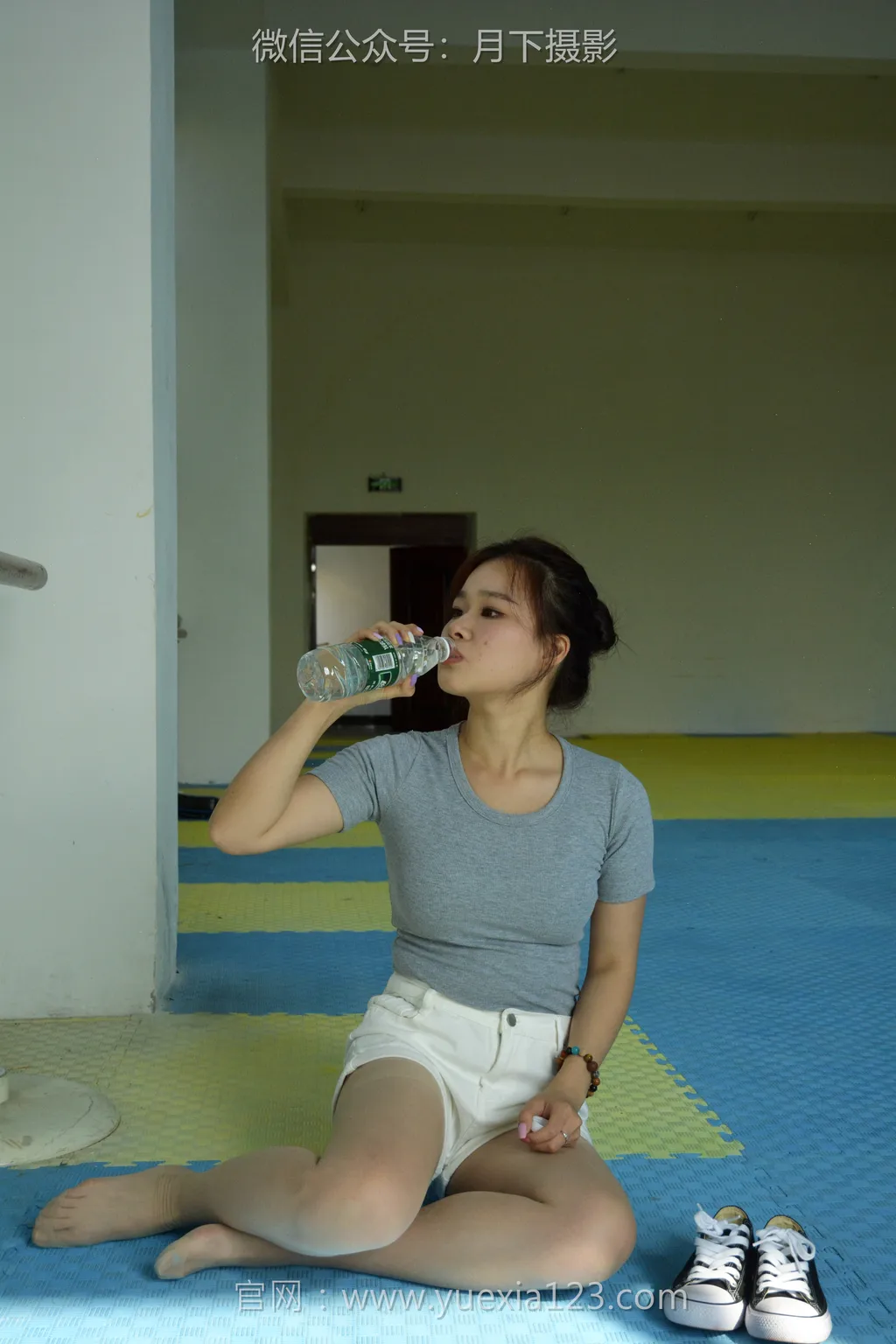 图片[8]-精选爱月下 NO.001 茜茜【舞蹈热身】作为拉拉队长，每天必修课就是加强舞蹈训练！[111P]-草丛看图