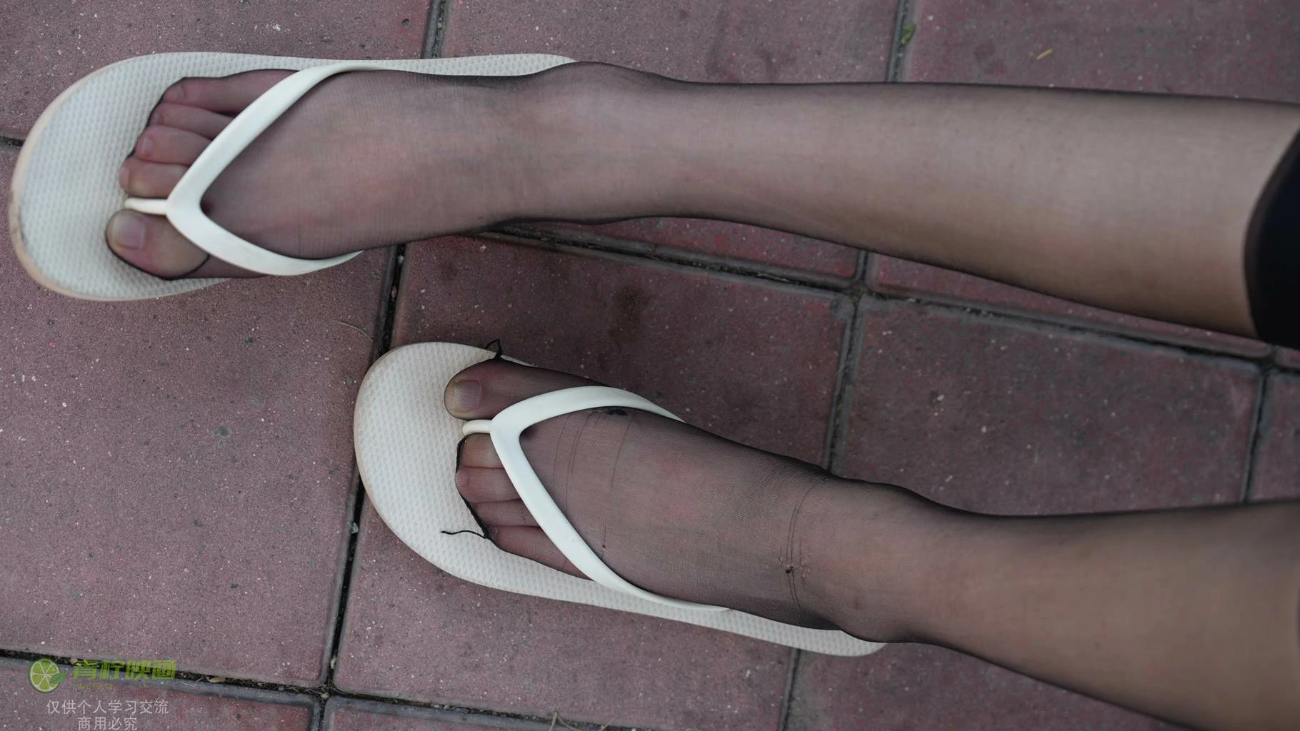 图片[3]-精选青柠映画 NO.048 – 阿慌 JK公交站[136P]-草丛看图