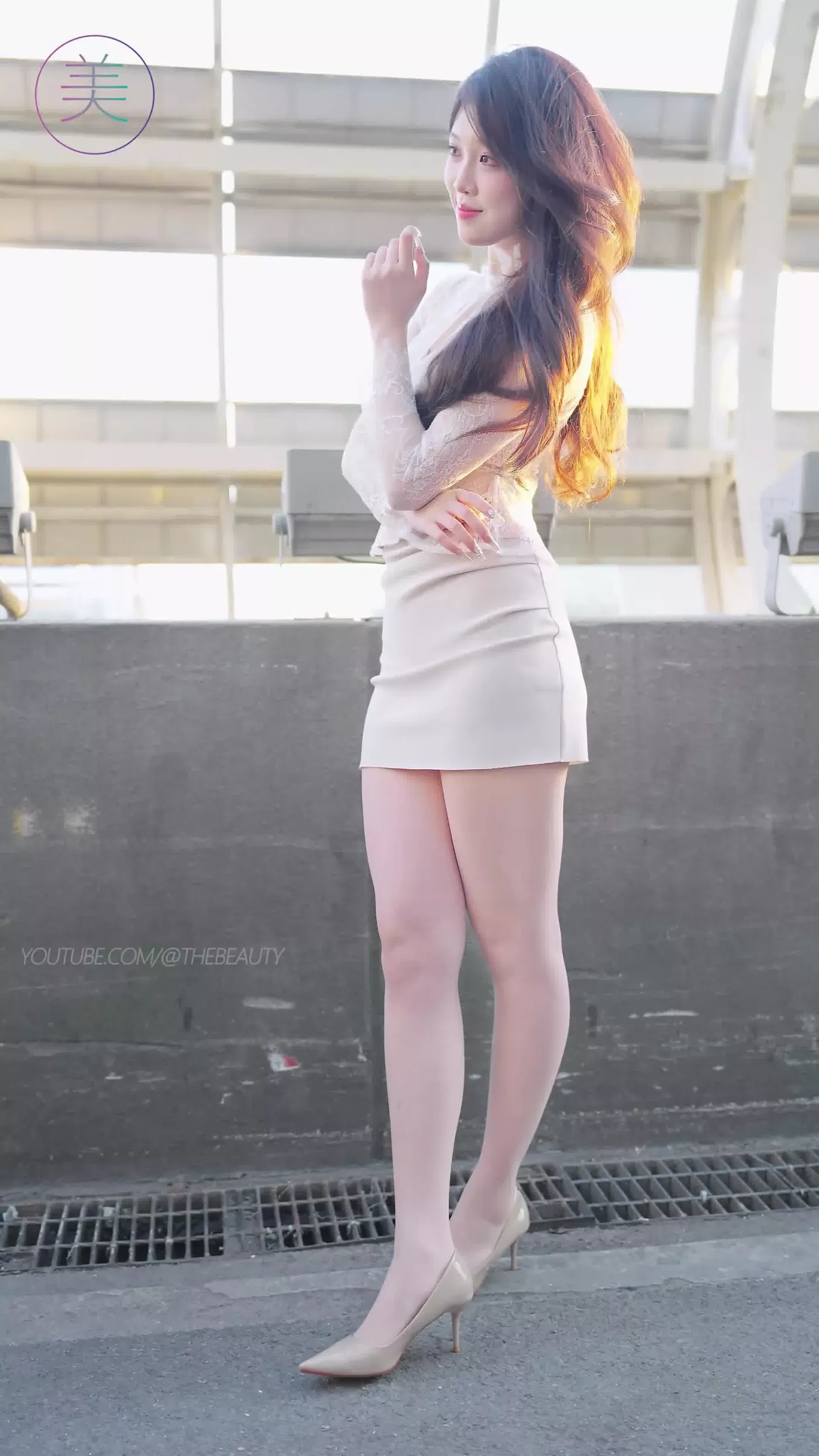 图片[4]-精选NO.0463 2023 广州车展 Racing Model 车模抖音网荭随拍11[20P]-草丛看图