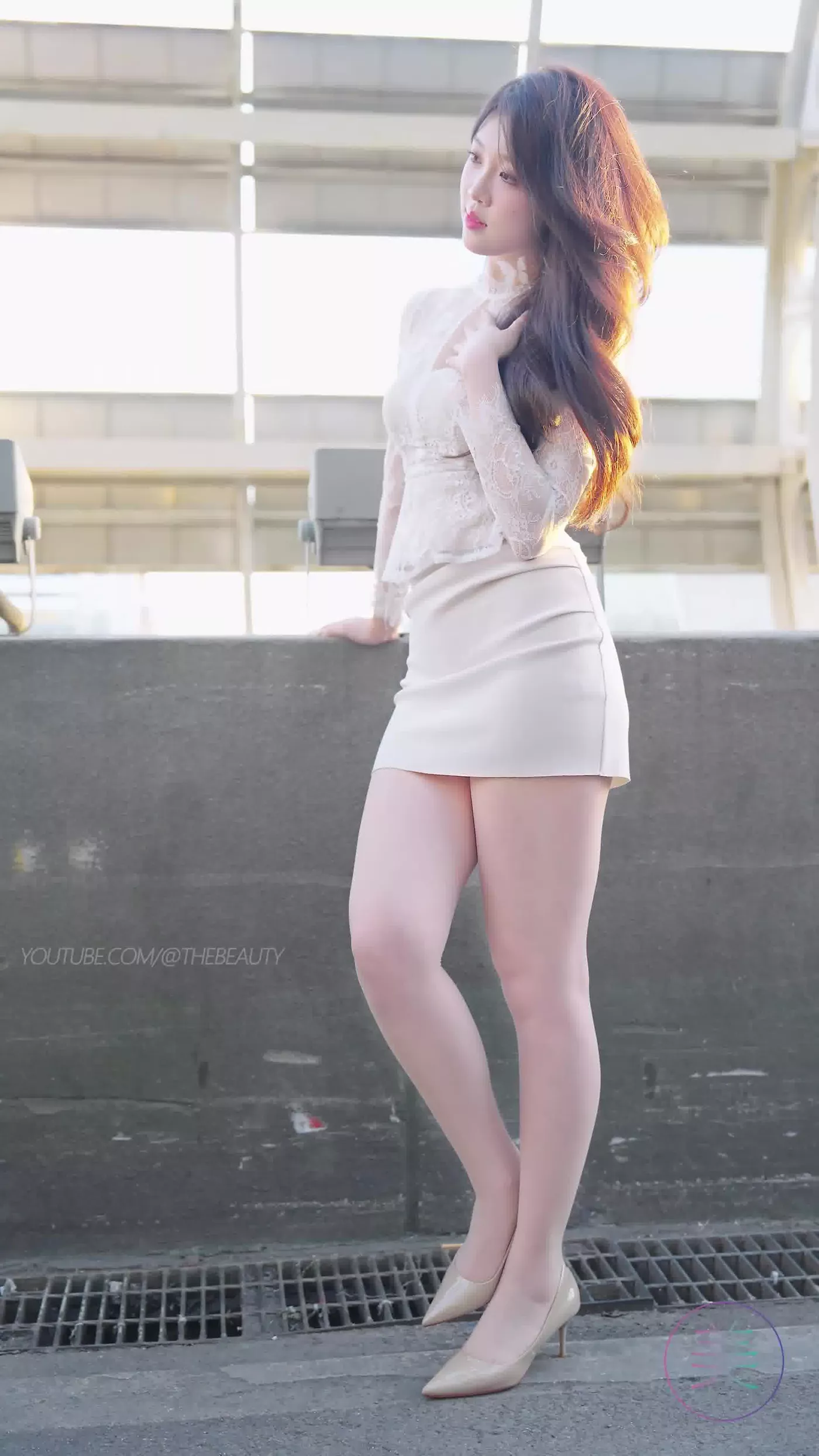 图片[5]-精选NO.0463 2023 广州车展 Racing Model 车模抖音网荭随拍11[20P]-草丛看图