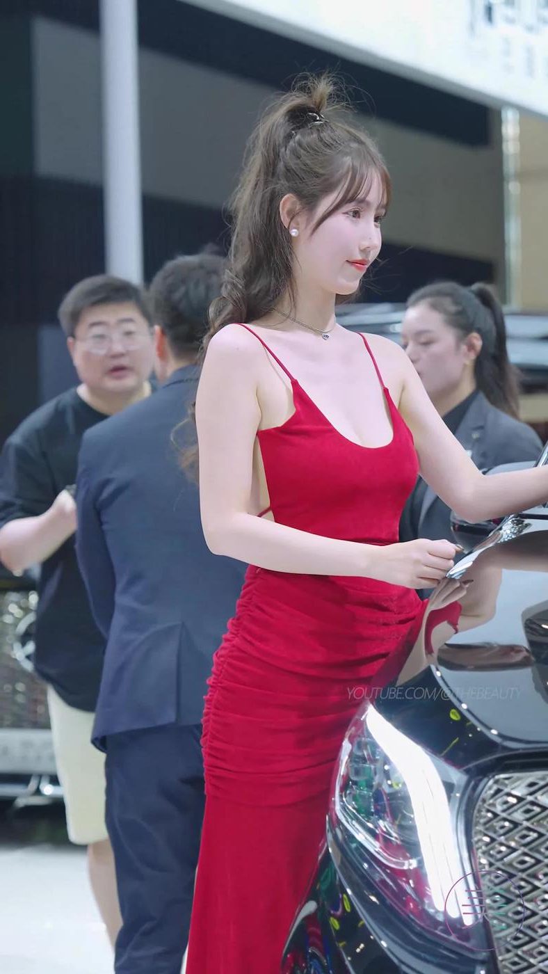 图片[2]-精选NO.0826 2023 广州车展 Racing Model 车模抖音网荭随拍78[20P]-草丛看图