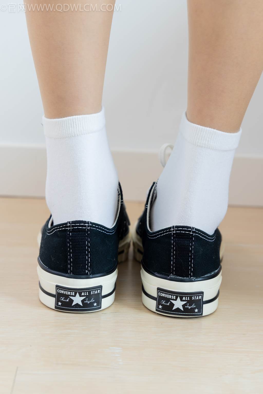 图片[6]-精选勿恋传媒 NO.2483 茯苓-帆布鞋、白棉袜、薄肉丝[171P]-草丛看图