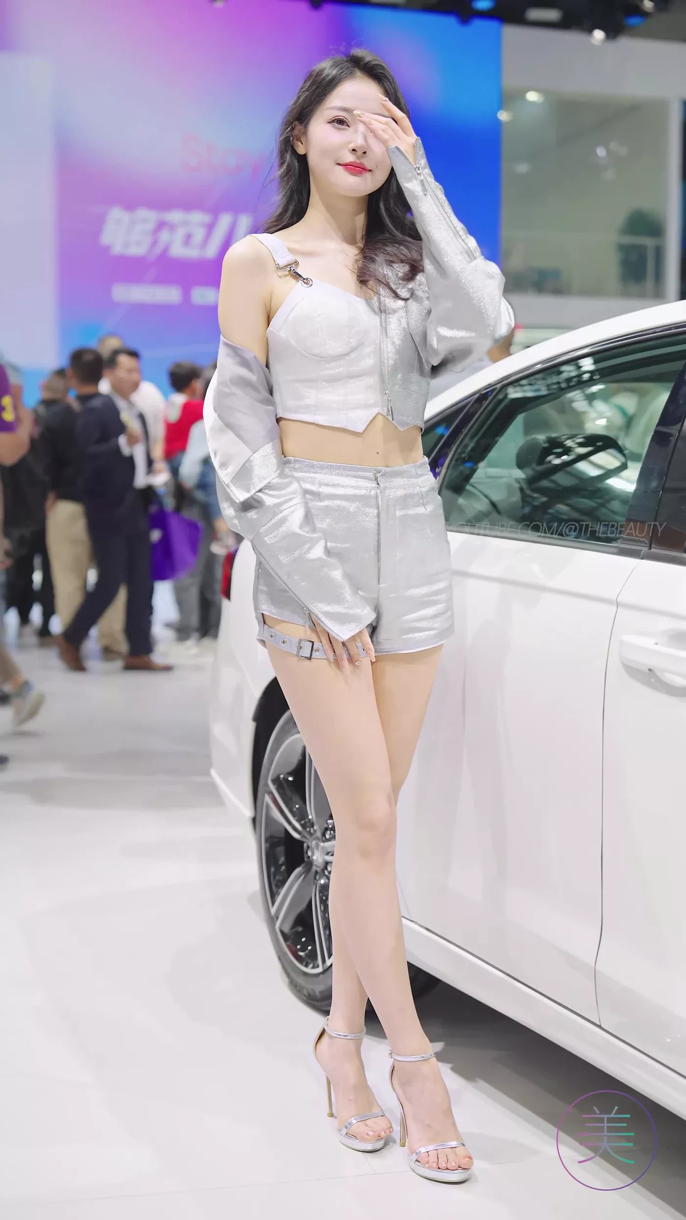 图片[1]-精选NO.0486 2023 广州车展 Racing Model 车模抖音网荭随拍34[20P]-草丛看图