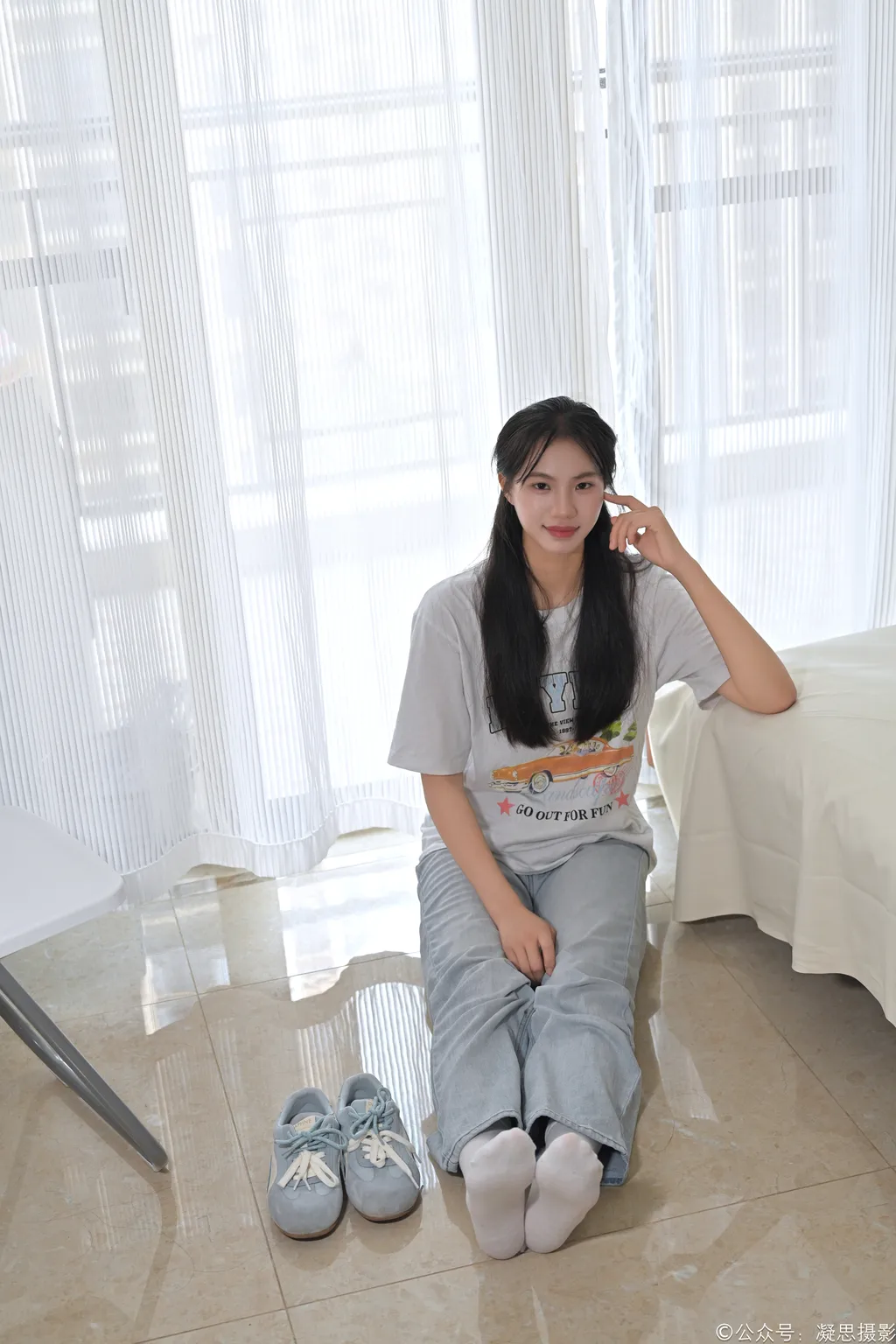 图片[4]-精选凝思摄影 NO.019 德美-T恤、短白袜、平底鞋2[100P]-草丛看图