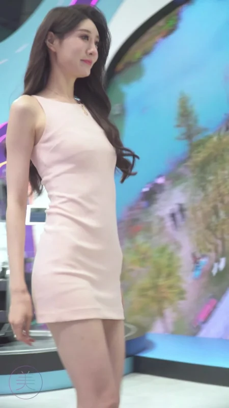 精选NO.0335 2021广州车展 Racing Model 奇瑞车模07[20P]-草丛看图