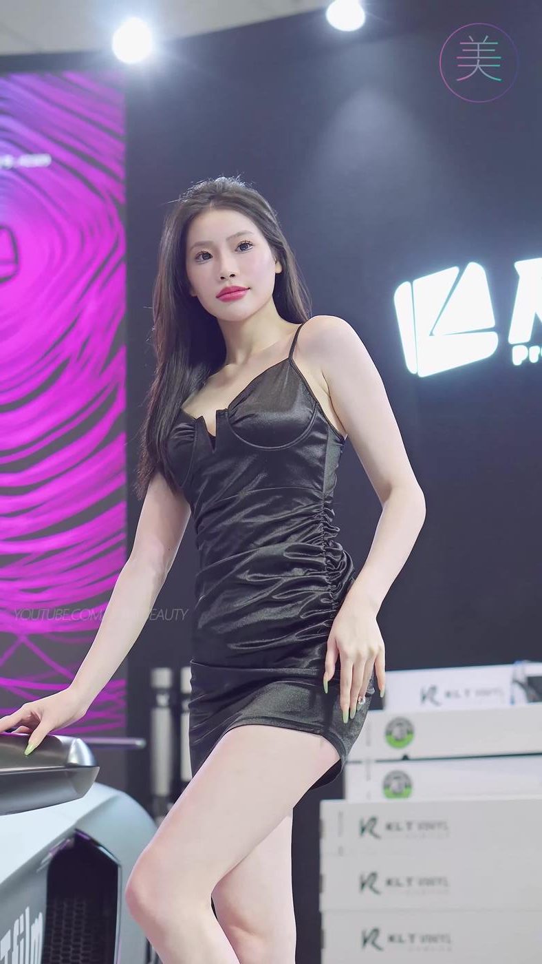 图片[2]-精选NO.0740 2023 深圳改装车展 Auto Salon Racing Model 51[20P]-草丛看图