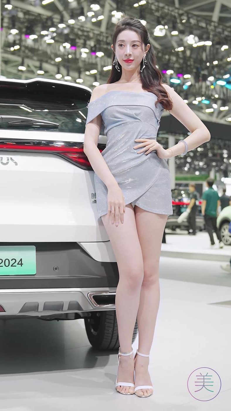 图片[8]-精选NO.0807 2023 广州车展 Racing Model 车模抖音网荭随拍59[20P]-草丛看图