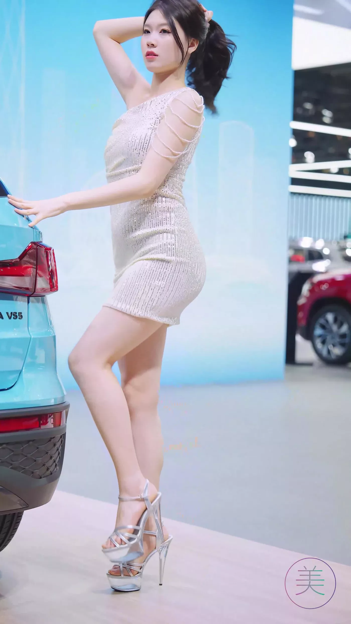 图片[1]-精选NO.0476 2023 广州车展 Racing Model 车模抖音网荭随拍24[20P]-草丛看图