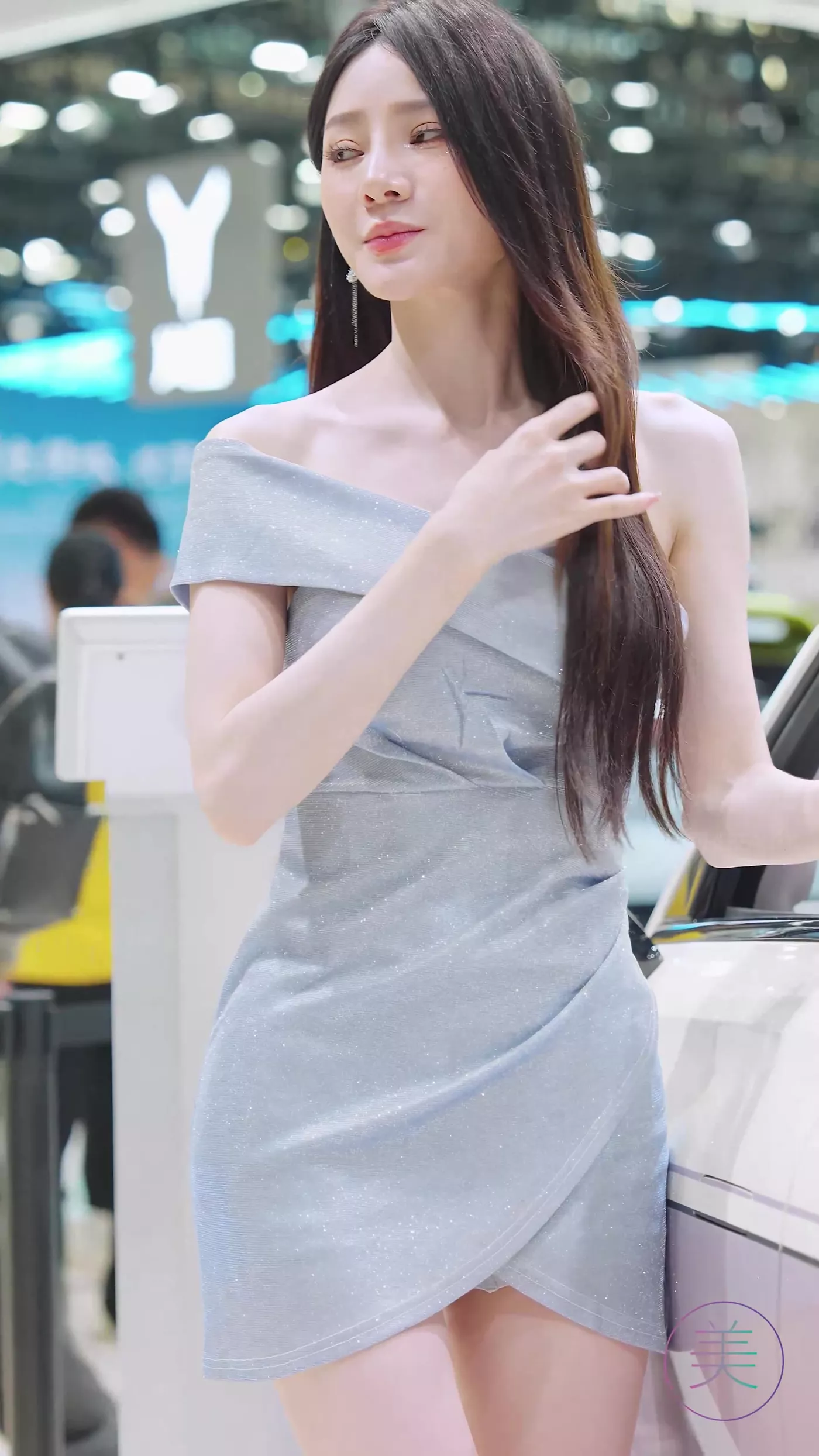 图片[4]-精选NO.0483 2023 广州车展 Racing Model 车模抖音网荭随拍31[20P]-草丛看图