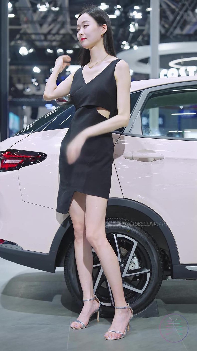 图片[4]-精选NO.0737 2023 广州车展 Racing Model 车模抖音网荭随拍53[20P]-草丛看图