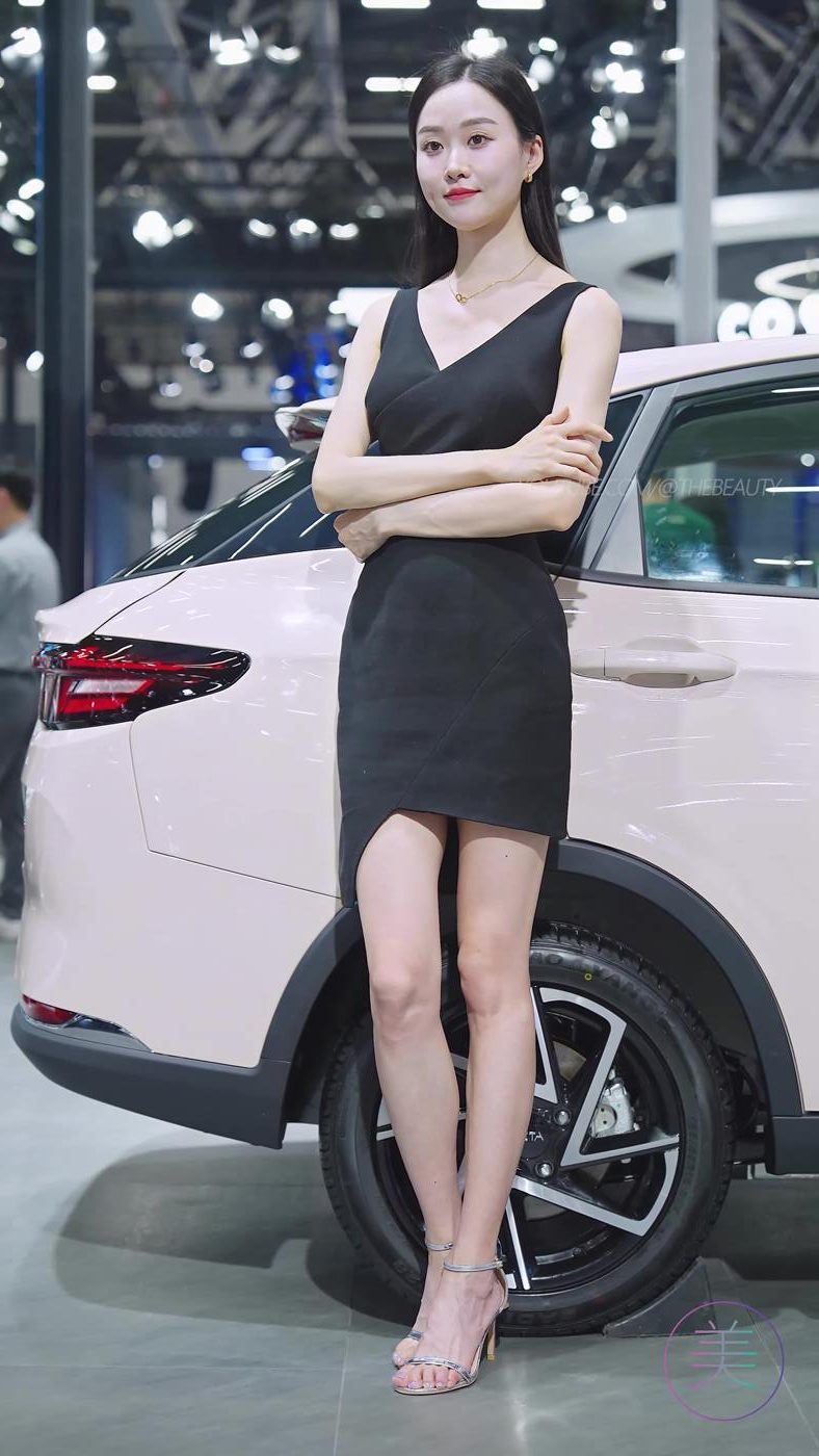 图片[5]-精选NO.0737 2023 广州车展 Racing Model 车模抖音网荭随拍53[20P]-草丛看图