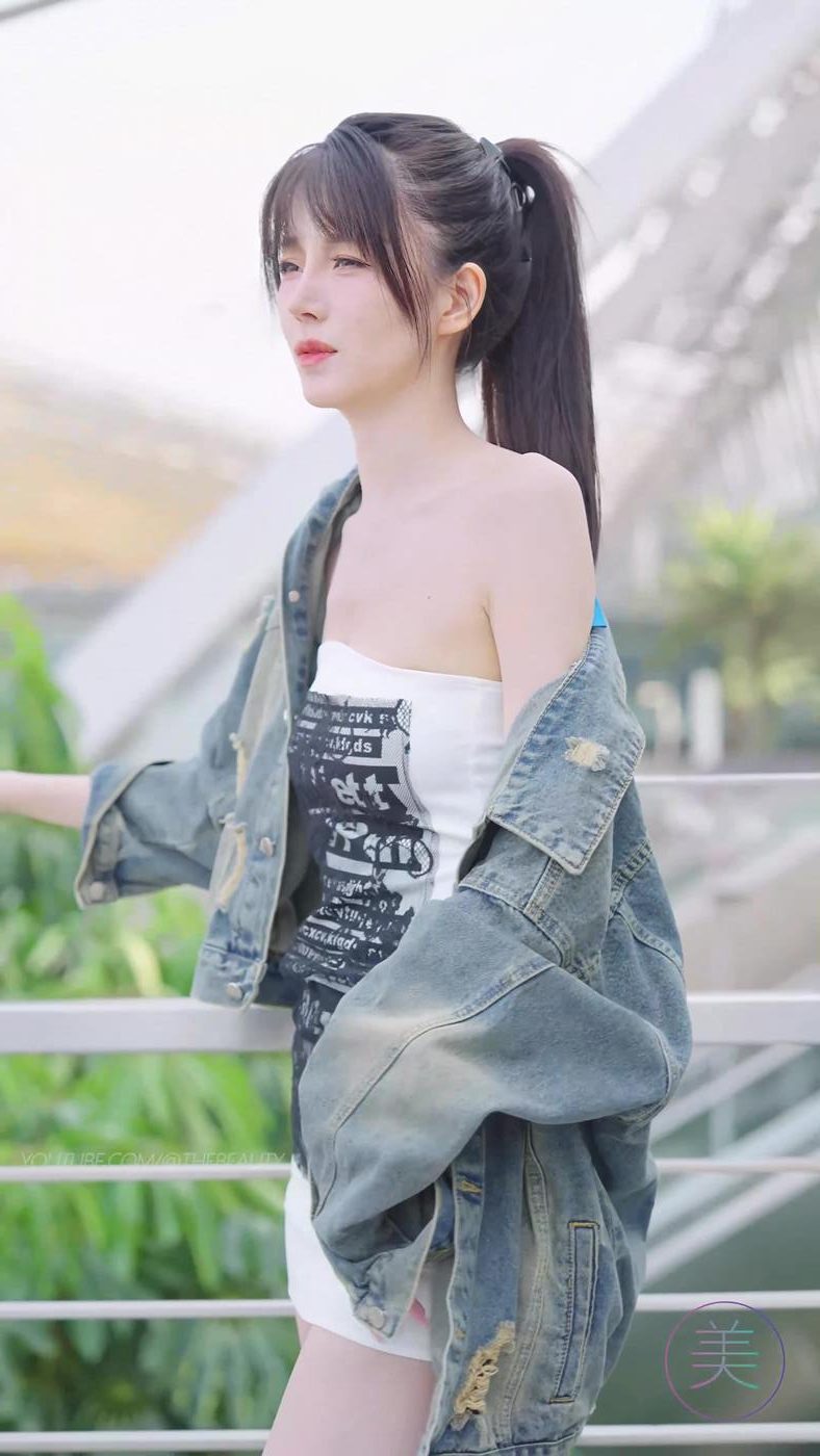 图片[3]-精选NO.0715 2023 广州车展 Racing Model 车模抖音网荭随拍37[20P]-草丛看图