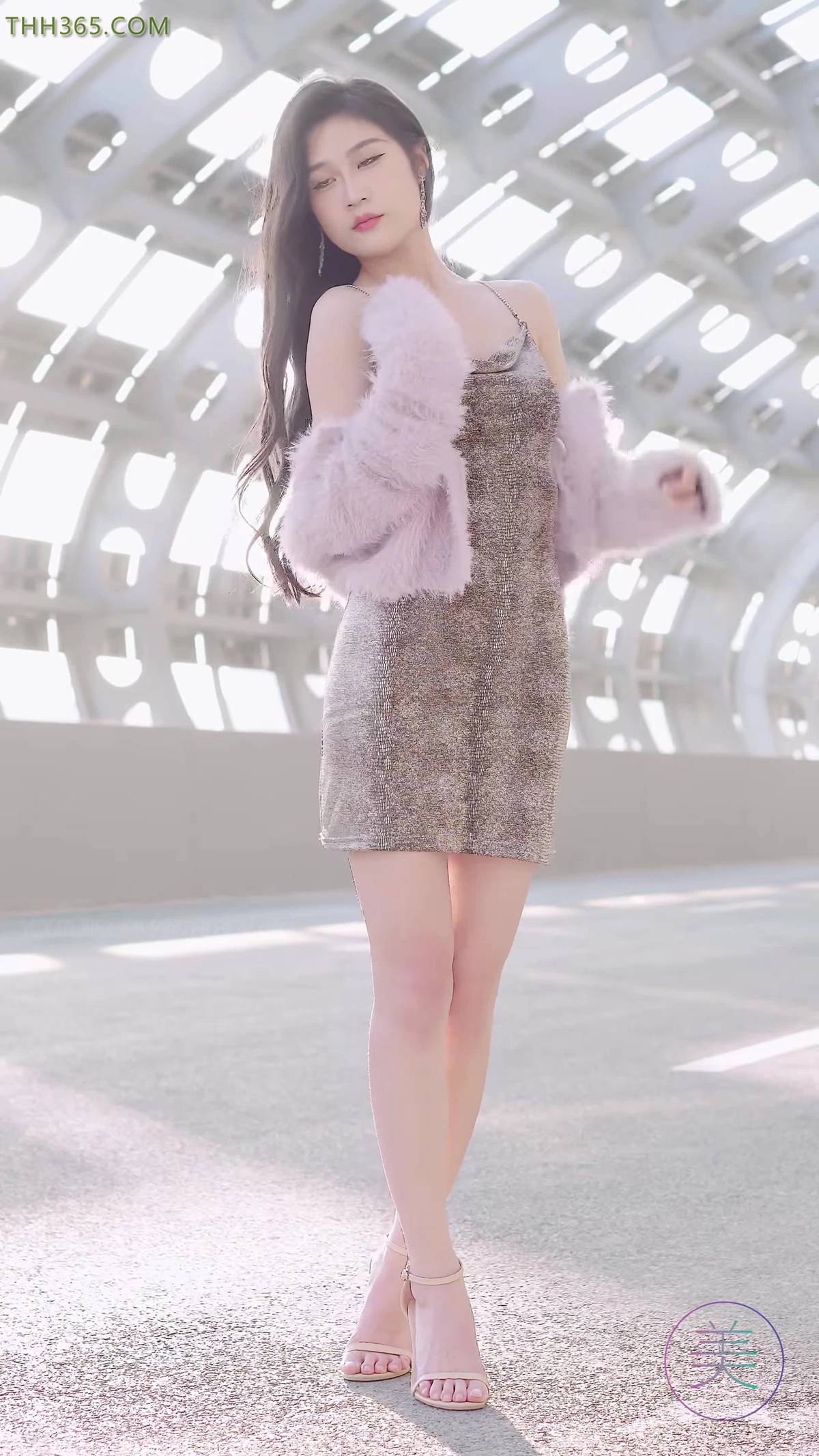 图片[3]-精选NO.0345 2022 广州车展 Racing Model 车模随拍26[20P]-草丛看图