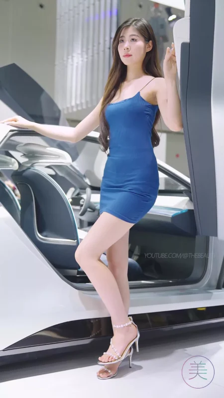 精选NO.0455 2023 广州车展 Racing Model 车模抖音网荭随拍03[20P]-草丛看图