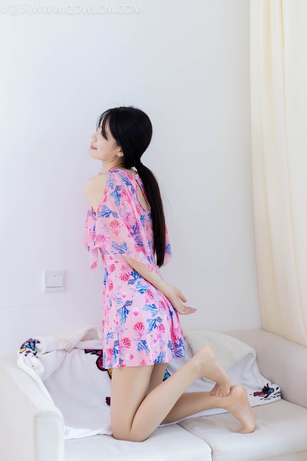 图片[8]-精选勿恋传媒 NO.2494 菜菜-高跟凉鞋、薄肉丝、裸足[212P]-草丛看图