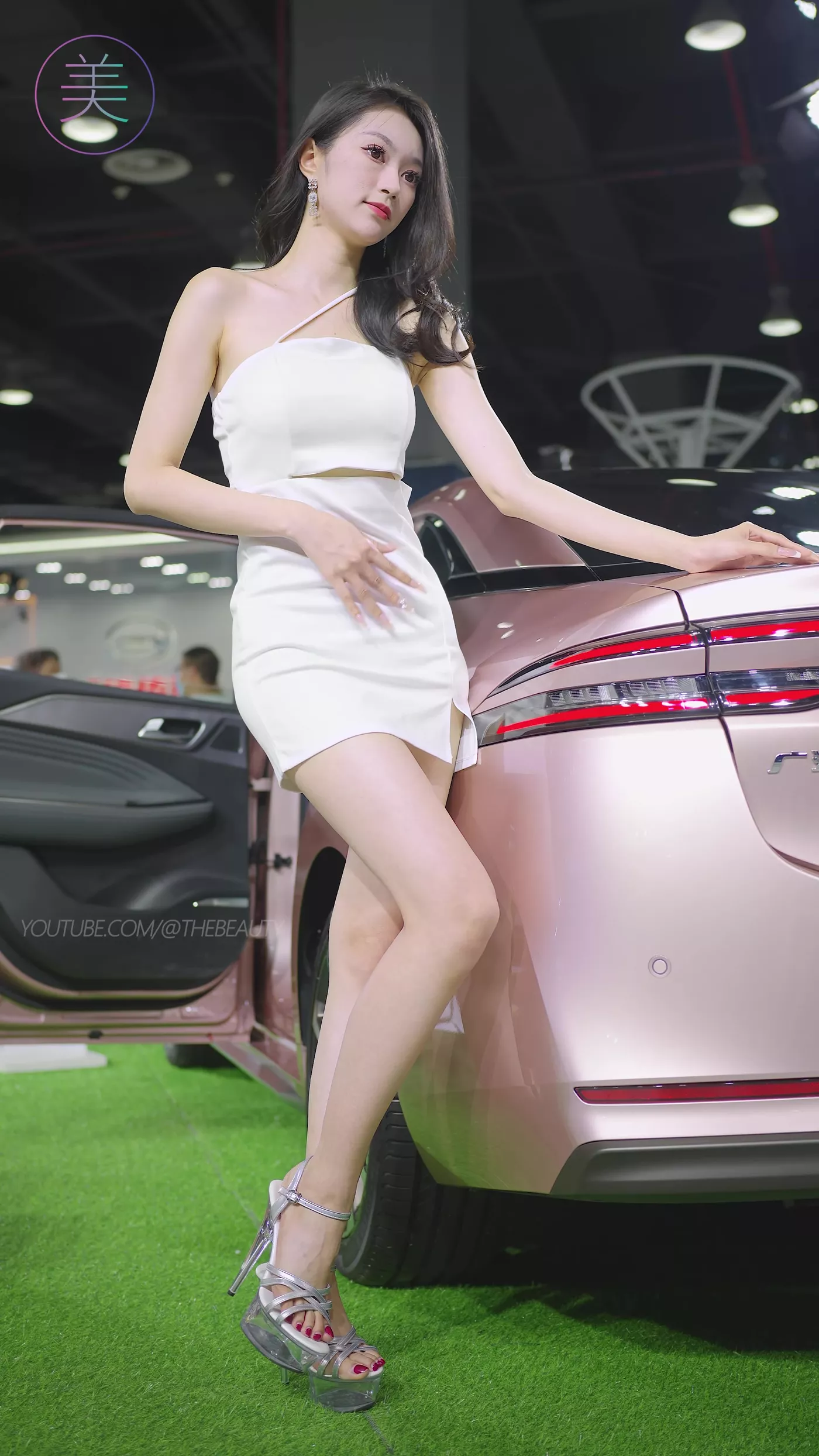 图片[4]-精选NO.0495 2023 广州华南车展 Racing Model AION车模05[20P]-草丛看图