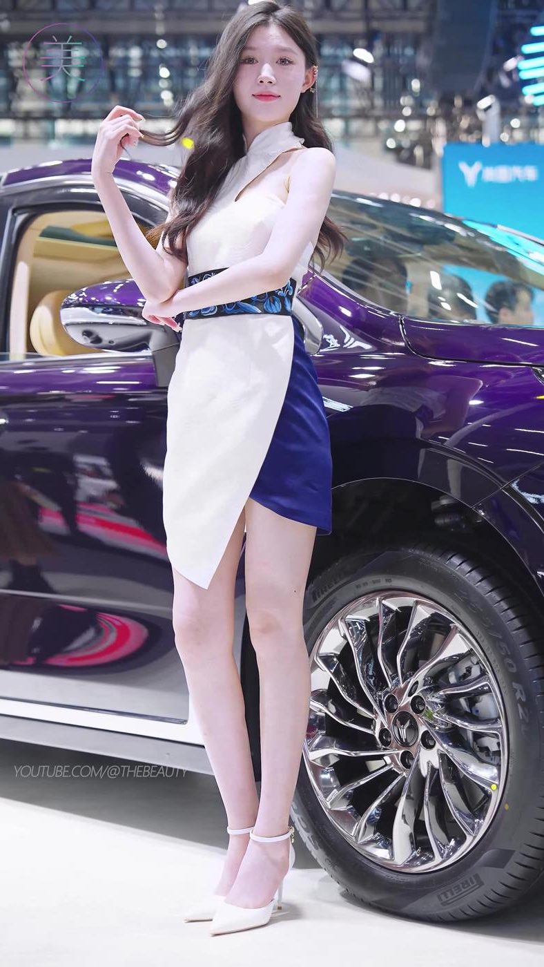 图片[6]-精选NO.0814 2023 广州车展 Racing Model 车模抖音网荭随拍66[20P]-草丛看图