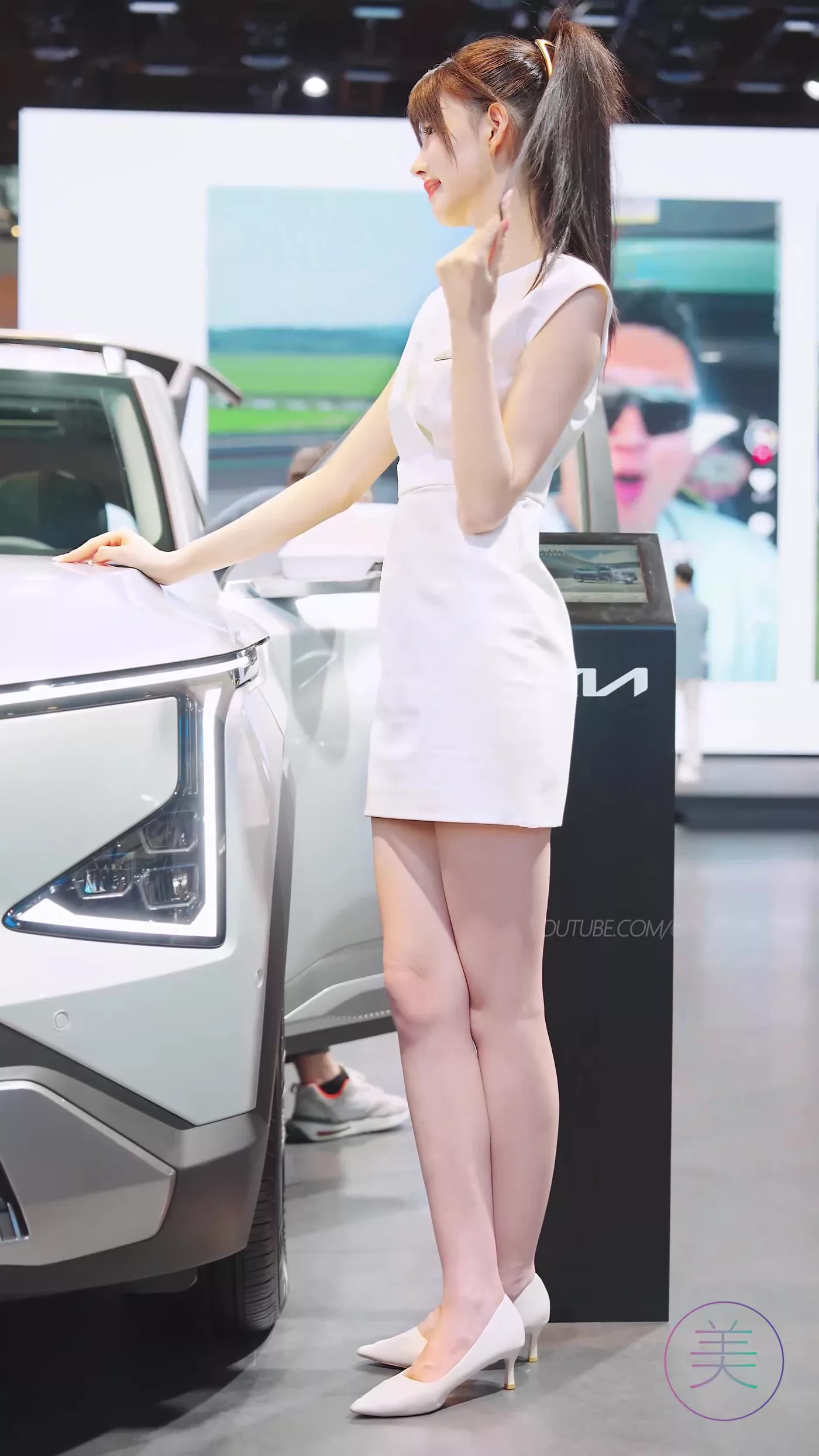 图片[1]-精选NO.0474 2023 广州车展 Racing Model 车模抖音网荭随拍22[20P]-草丛看图