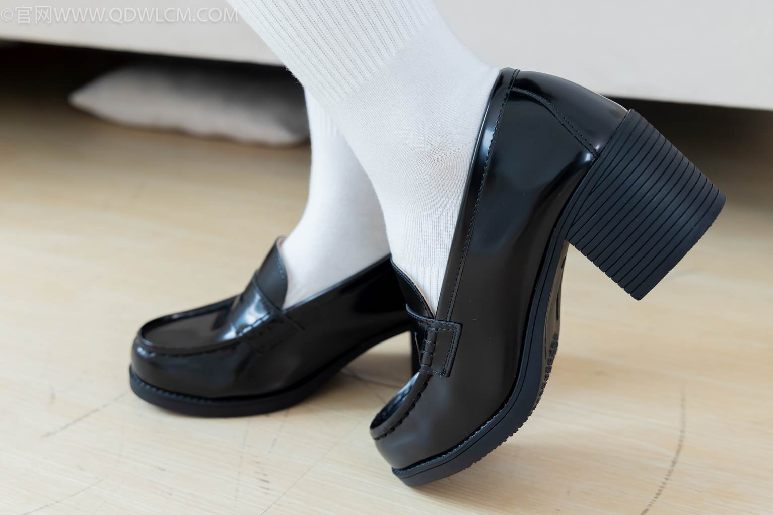 图片[6]-精选勿恋传媒 NO.2480 岚岚-JK至服、白棉袜、穿鞋菜西红柿[161P]-草丛看图