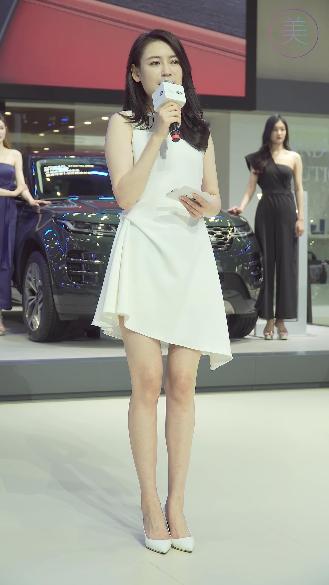 图片[2]-精选NO.0300 2021 深圳车展 Racing Model 主持人合辑01[20P]-草丛看图