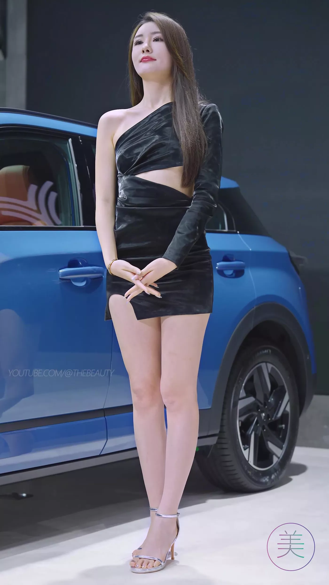 图片[2]-精选NO.0493 2023 广州车展 Racing Model 哪吒汽车车模 01[20P]-草丛看图