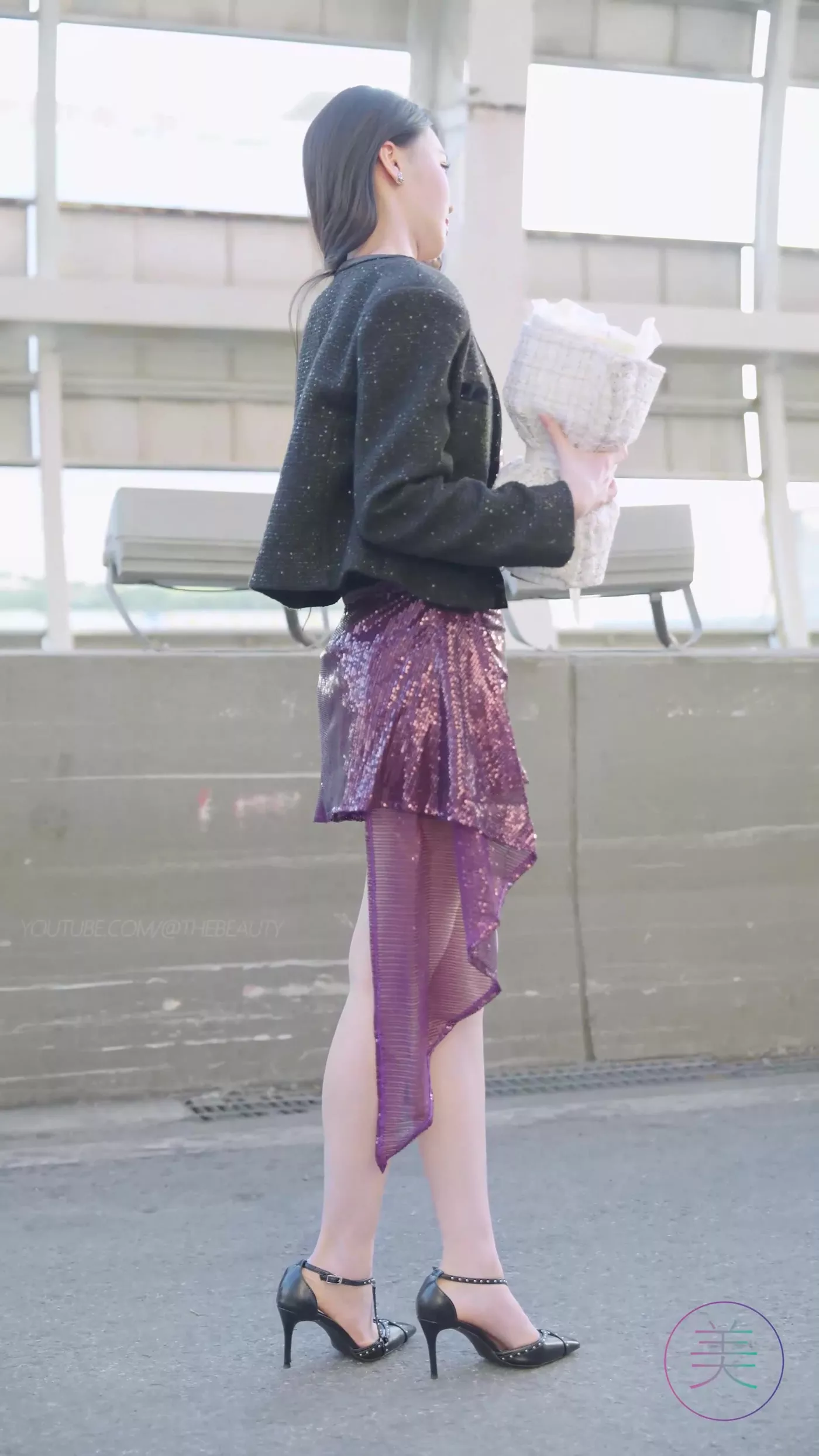 图片[5]-精选NO.0467 2023 广州车展 Racing Model 车模抖音网荭随拍15[20P]-草丛看图