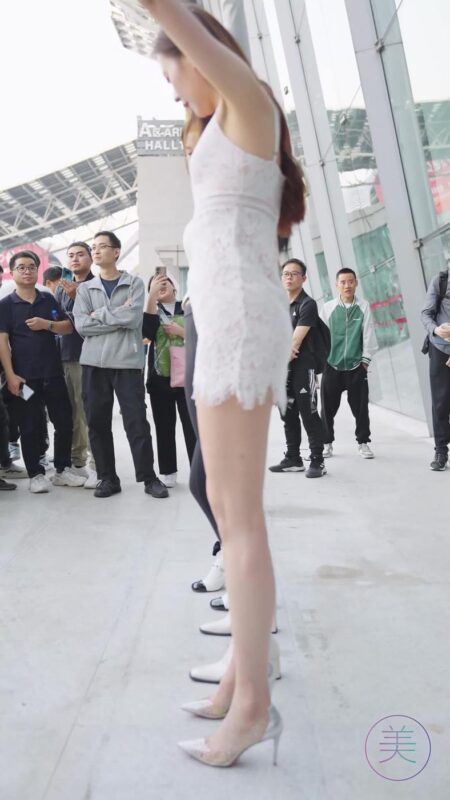 精选NO.0714 2023 广州车展 Racing Model 车模抖音网荭随拍36[20P]-草丛看图