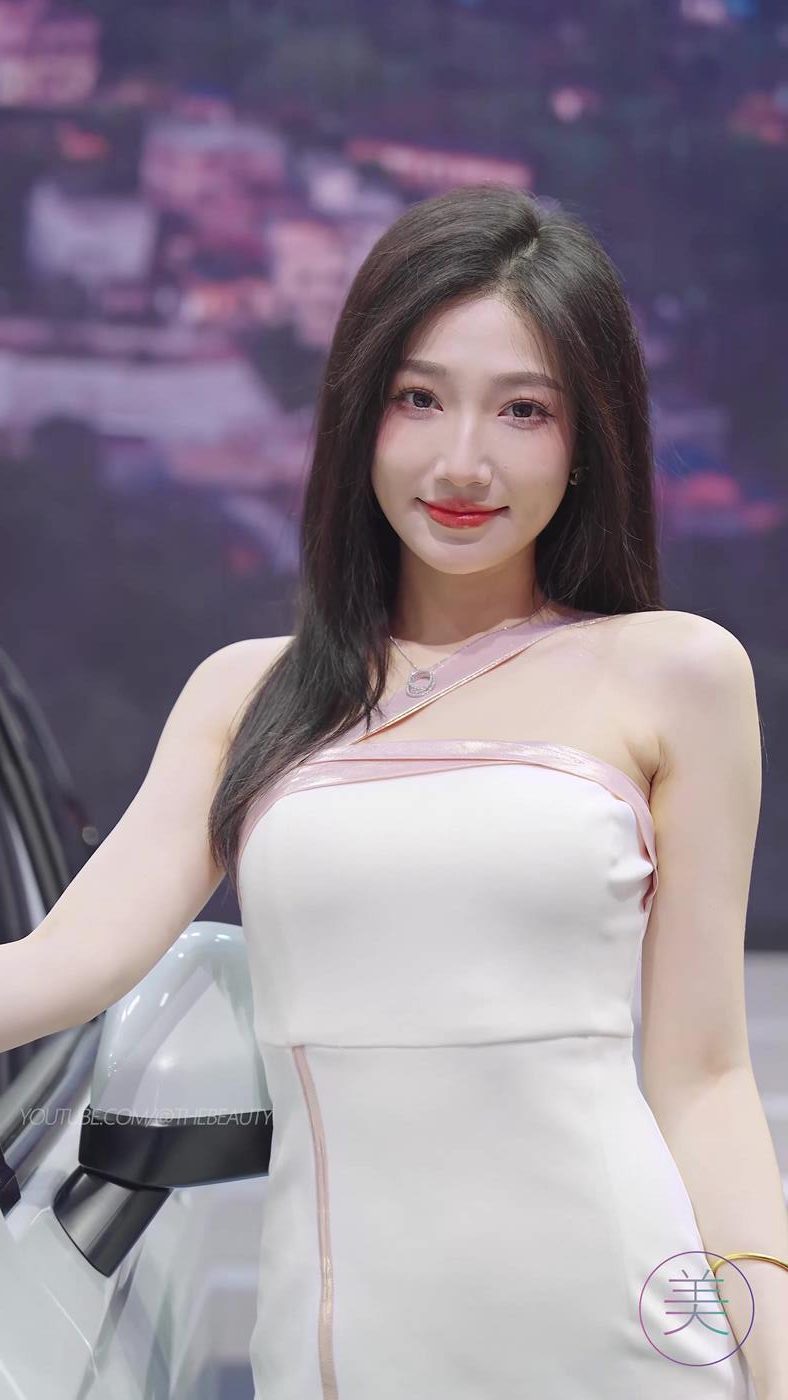 图片[6]-精选NO.0805 2023 广州车展 Racing Model 车模抖音网荭随拍57[20P]-草丛看图