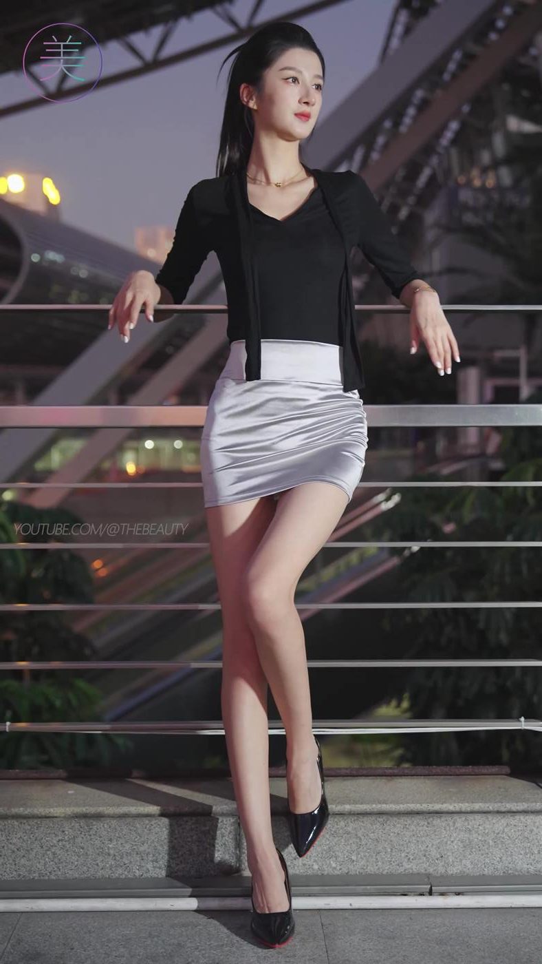 图片[3]-精选NO.0719 2023 广州车展 Racing Model 车模抖音网荭随拍41[20P]-草丛看图