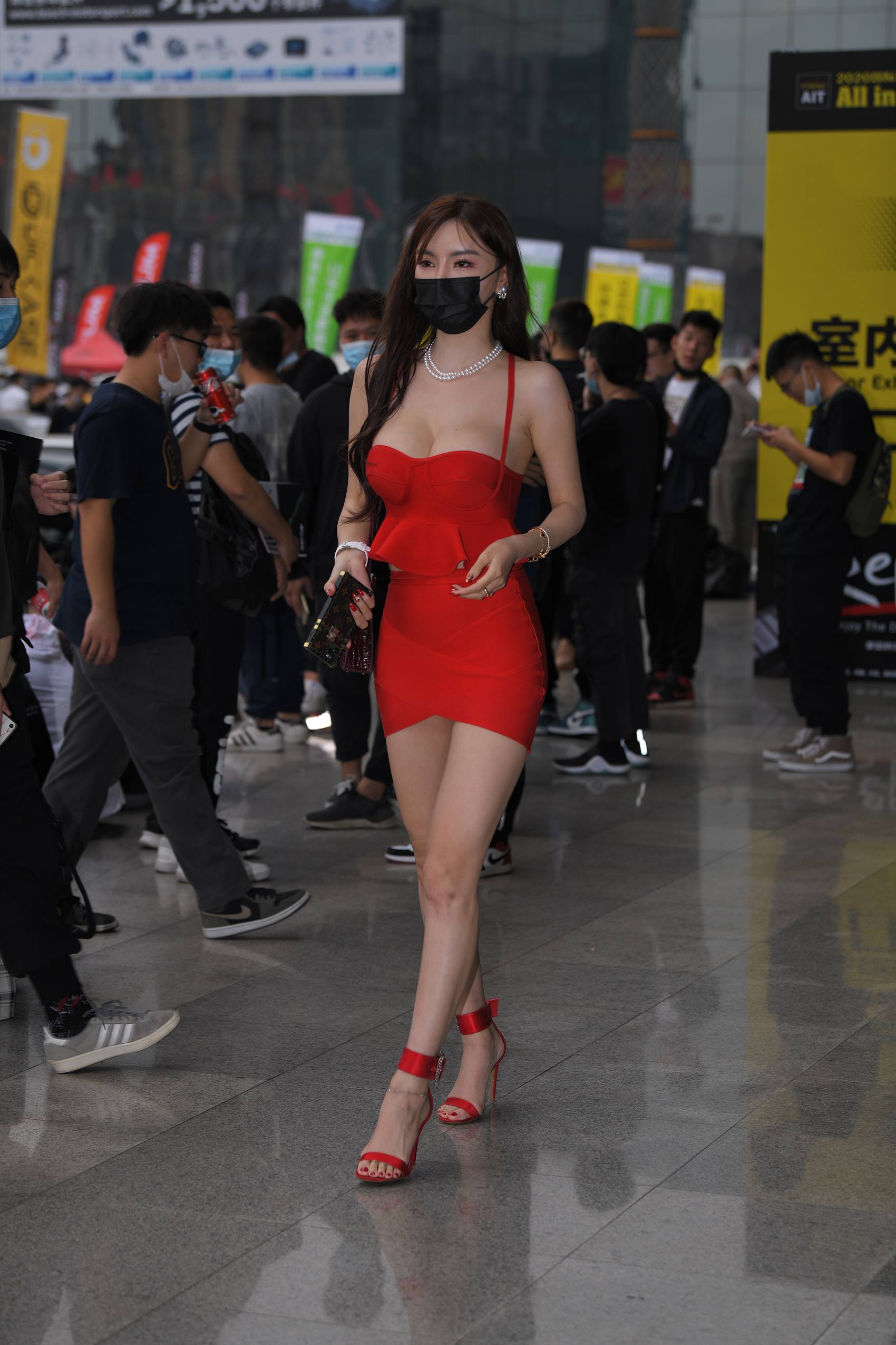 图片[8]-精选精选街拍作品 NO.1945 包臀裙高跟美女[44P]-草丛看图