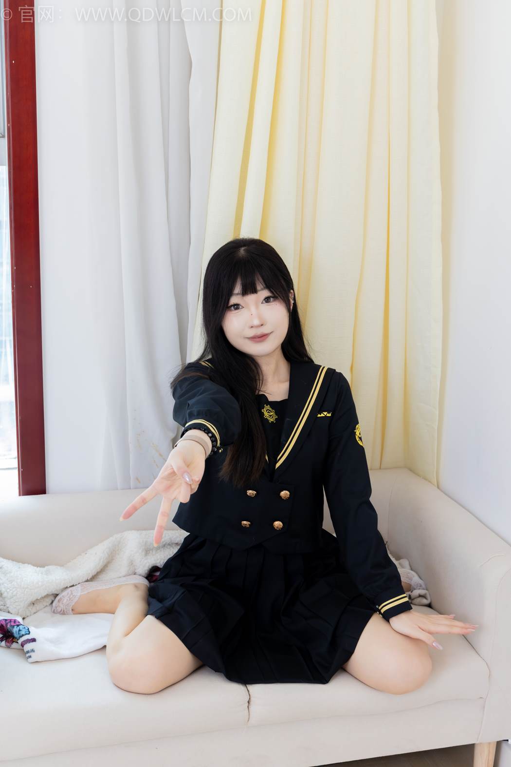 图片[6]-精选勿恋传媒 NO.2423 嘟嘟-JK至服、板鞋、白色蕾SI船袜、裸足[126P]-草丛看图