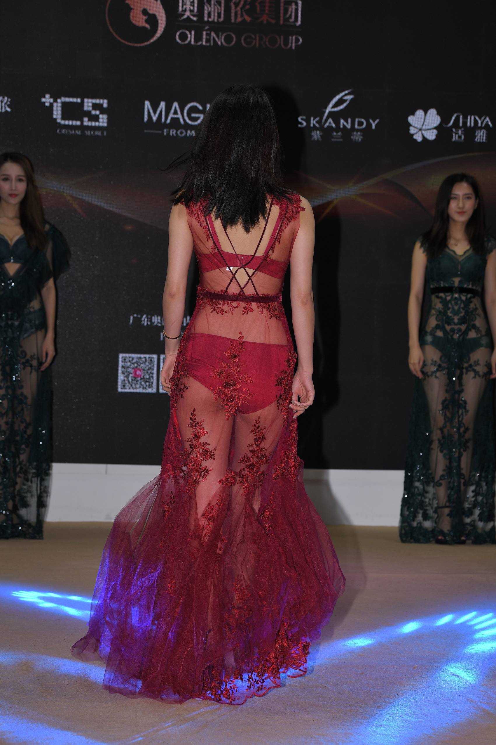 图片[4]-精选精选街拍作品 NO.1904 深圳内一展T台走秀[80P]-草丛看图