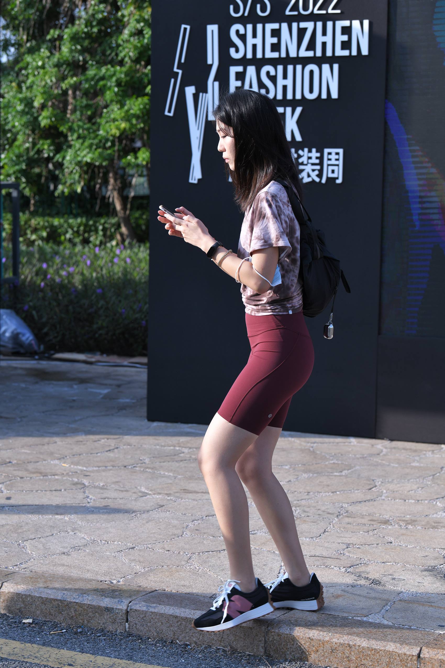 图片[2]-精选精选街拍作品 NO.1892 红色仅身短裤[80P]-草丛看图