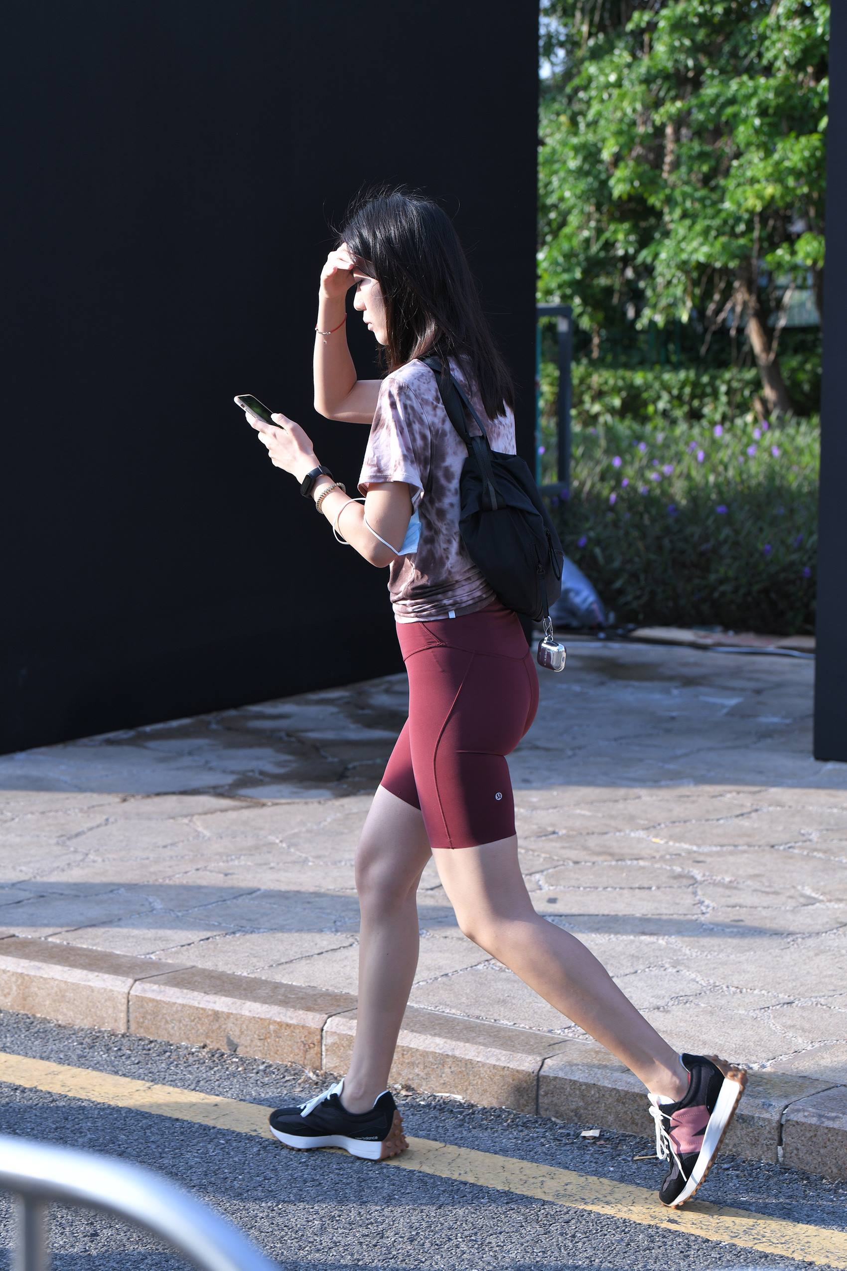 图片[6]-精选精选街拍作品 NO.1892 红色仅身短裤[80P]-草丛看图