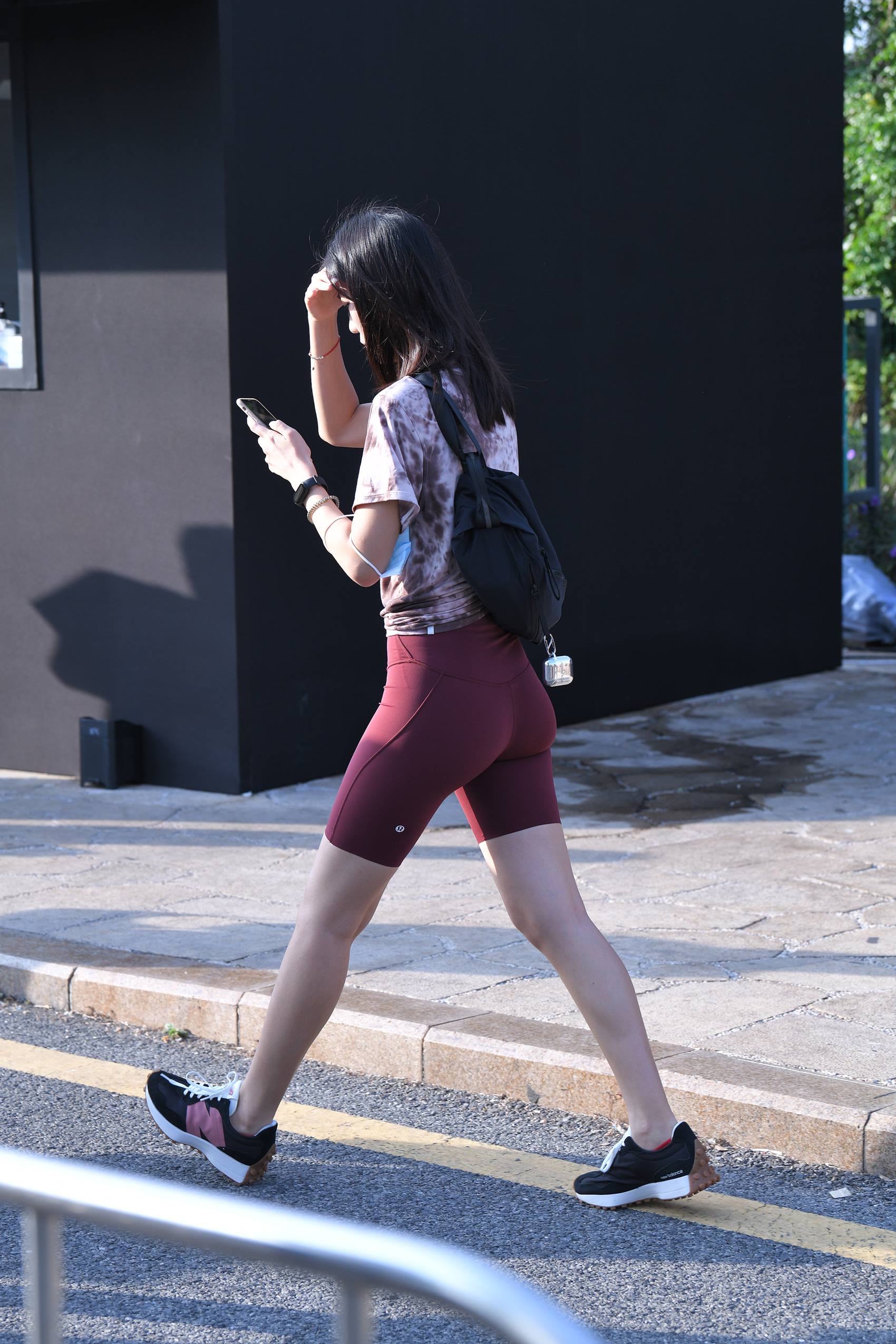 图片[8]-精选精选街拍作品 NO.1892 红色仅身短裤[80P]-草丛看图