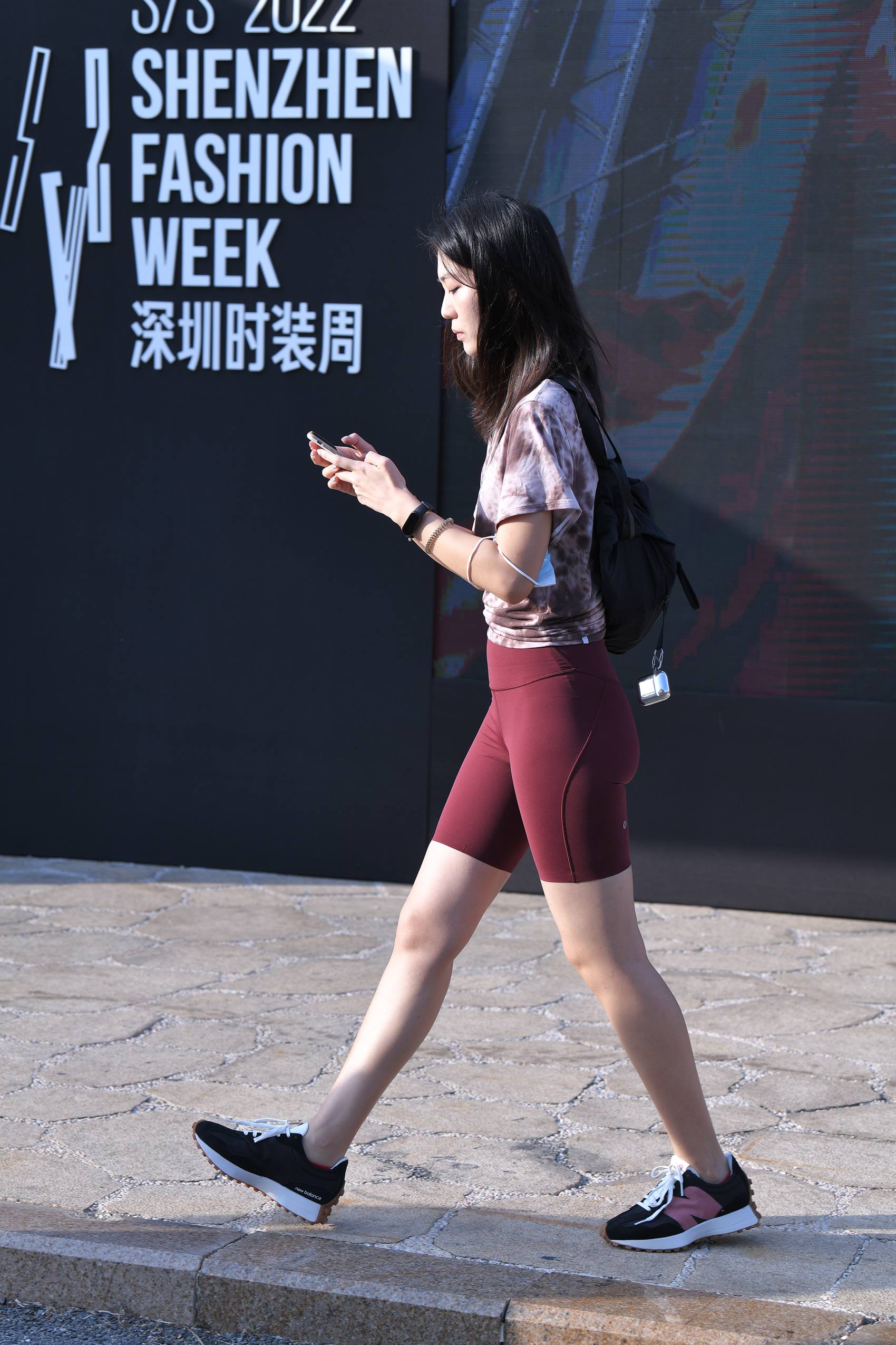 图片[1]-精选精选街拍作品 NO.1892 红色仅身短裤[80P]-草丛看图