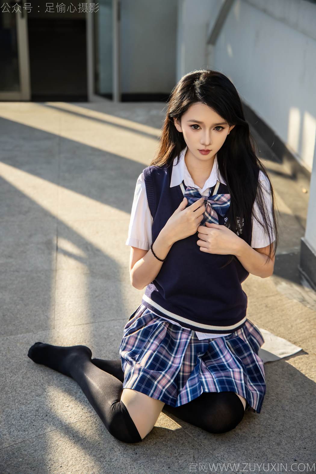 图片[2]-精选足愉心 NO.019 果酱（搭配：JK至服、小皮鞋、黑色丝袜、肉色打底裤）[73P]-草丛看图