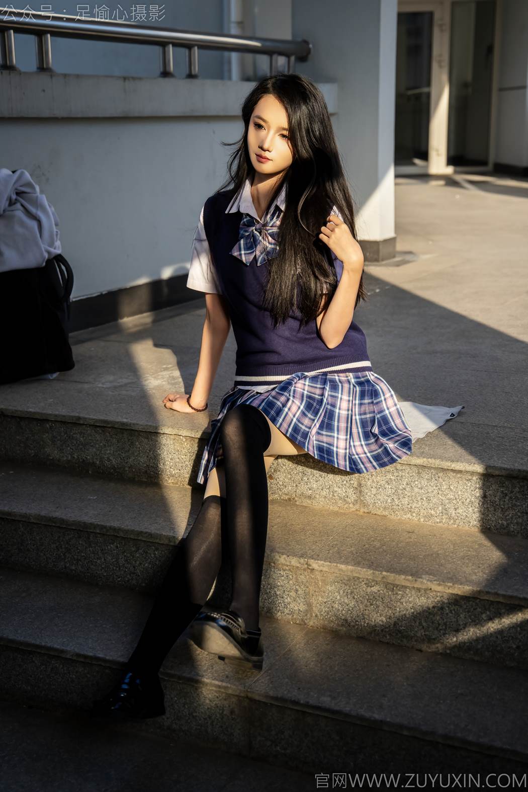 图片[3]-精选足愉心 NO.019 果酱（搭配：JK至服、小皮鞋、黑色丝袜、肉色打底裤）[73P]-草丛看图