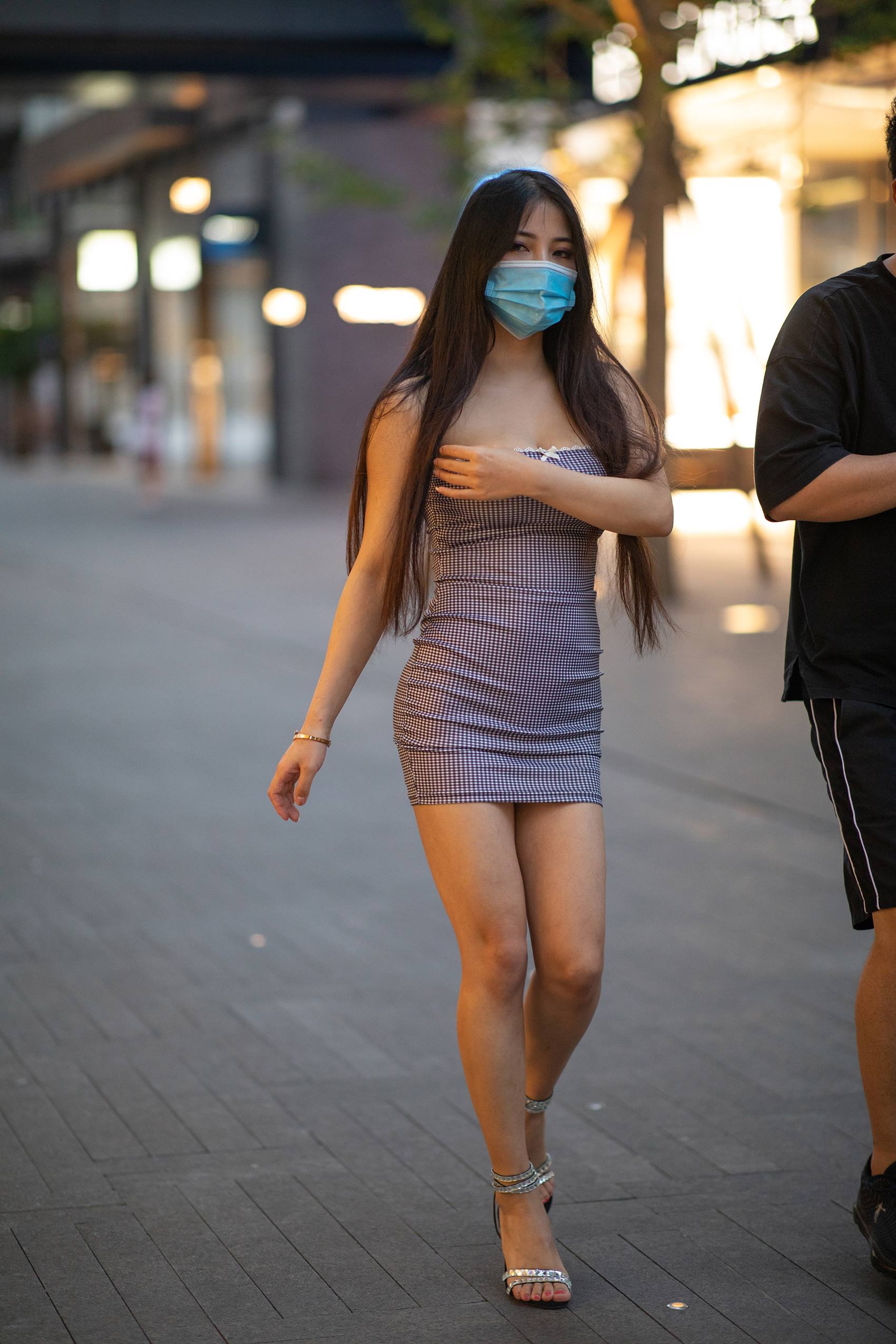 图片[5]-精选精选街拍作品 NO.1925 长发密桃一字抹胸装小解解[49P]-草丛看图