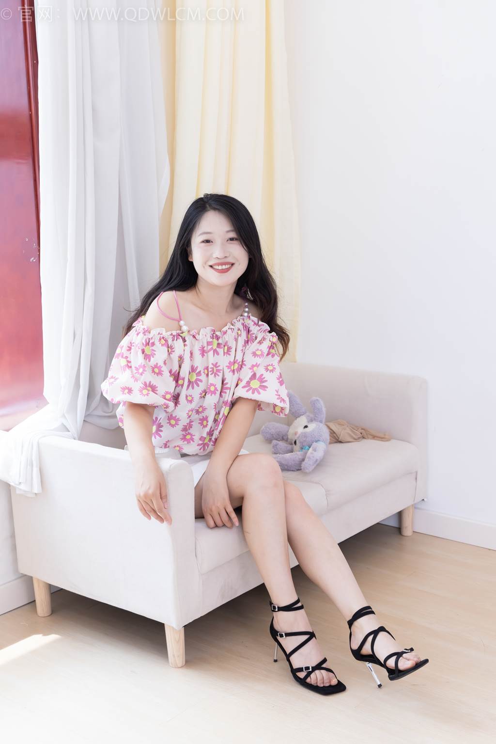 图片[5]-精选勿恋传媒 NO.2437 小紫-两双高跟凉鞋、薄肉丝、裸足[123P]-草丛看图