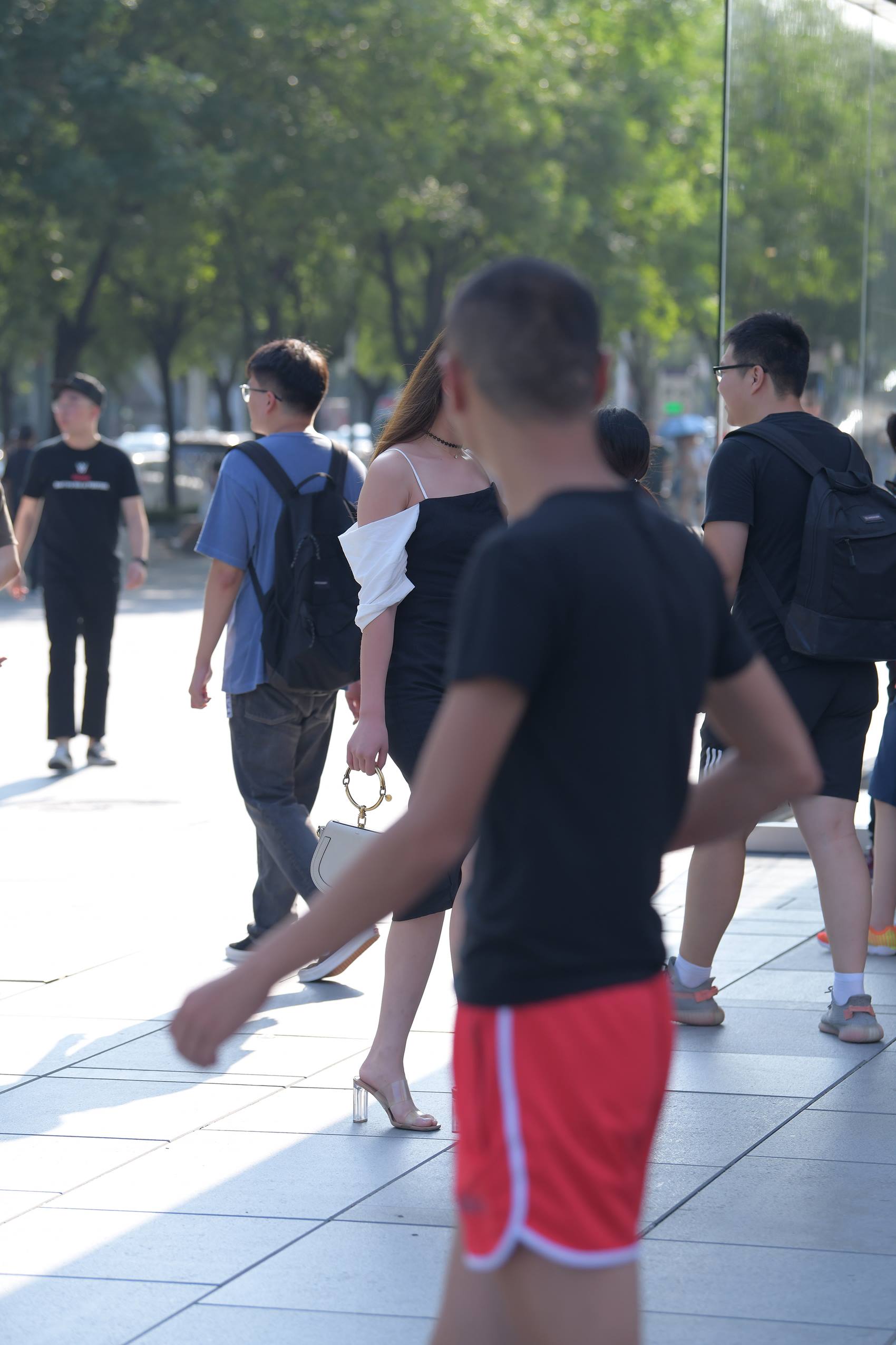 图片[5]-精选精选街拍作品 NO.1924 漂亮的黑色长裙美女[26P]-草丛看图