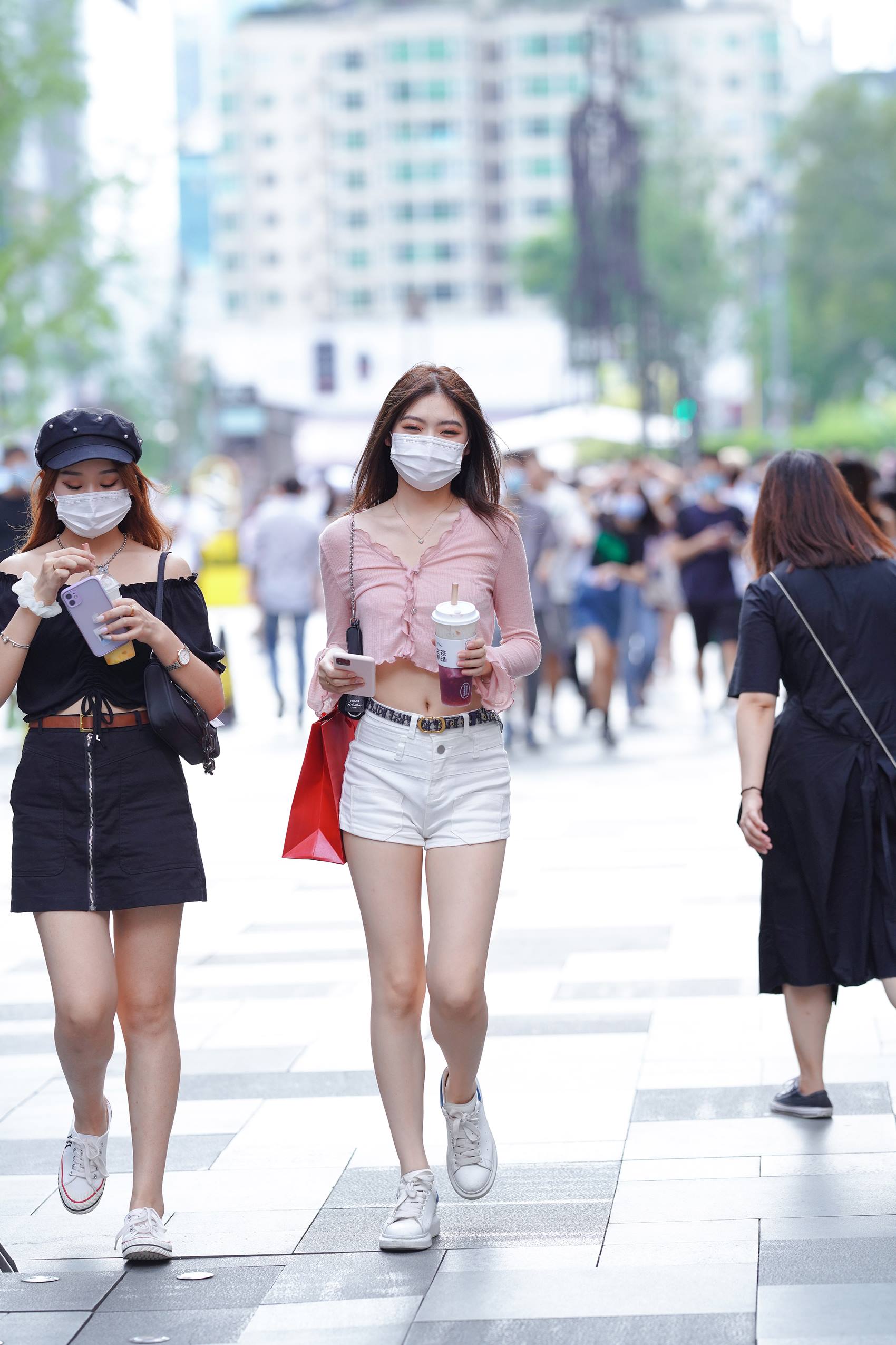 图片[5]-精选精选街拍作品 NO.1931 漂亮的白色热裤小解解[35P]-草丛看图