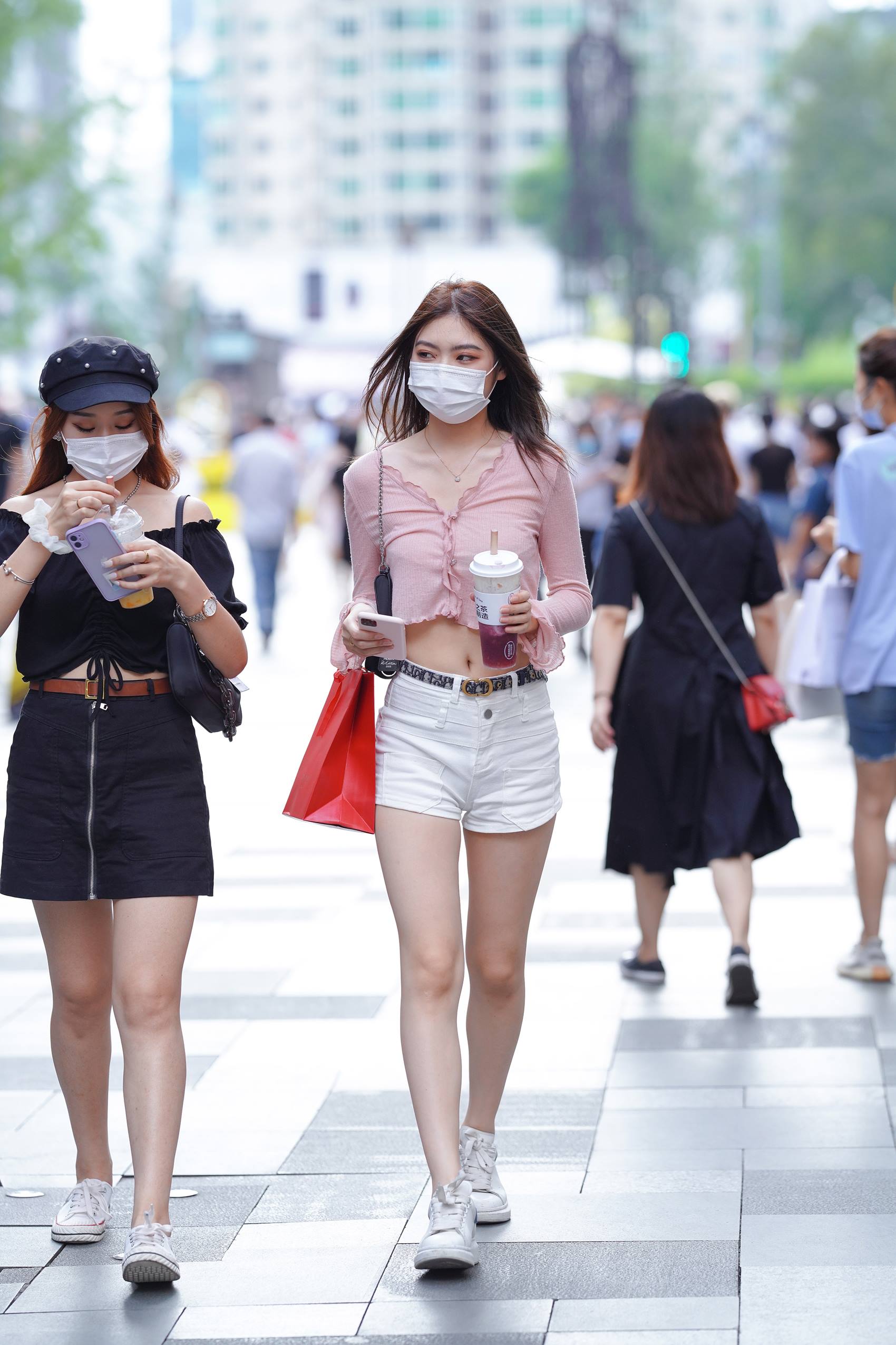 图片[7]-精选精选街拍作品 NO.1931 漂亮的白色热裤小解解[35P]-草丛看图