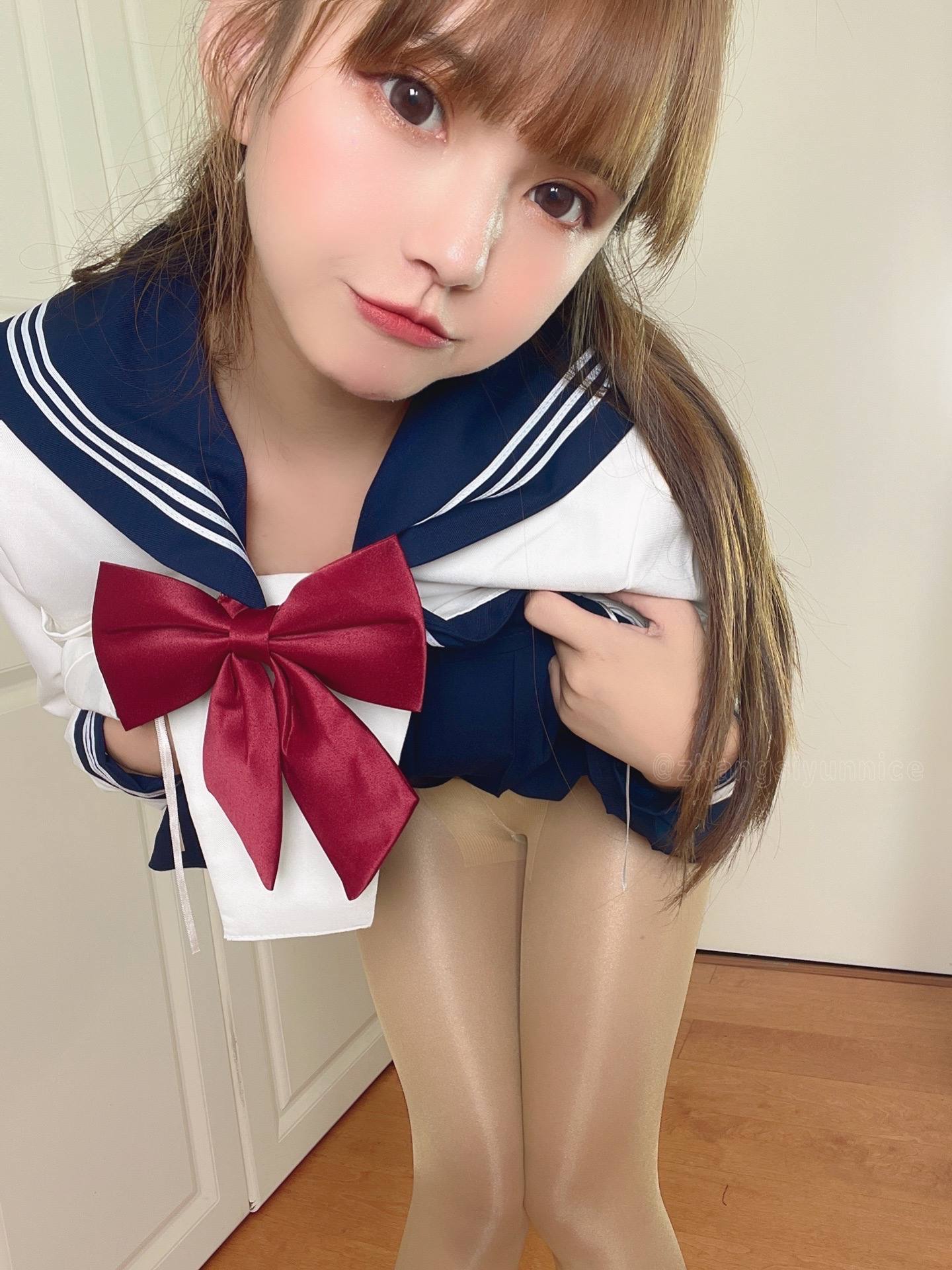 图片[2]-精选精选街拍作品 NO. 1877 张思允JK至服 [12P]-草丛看图