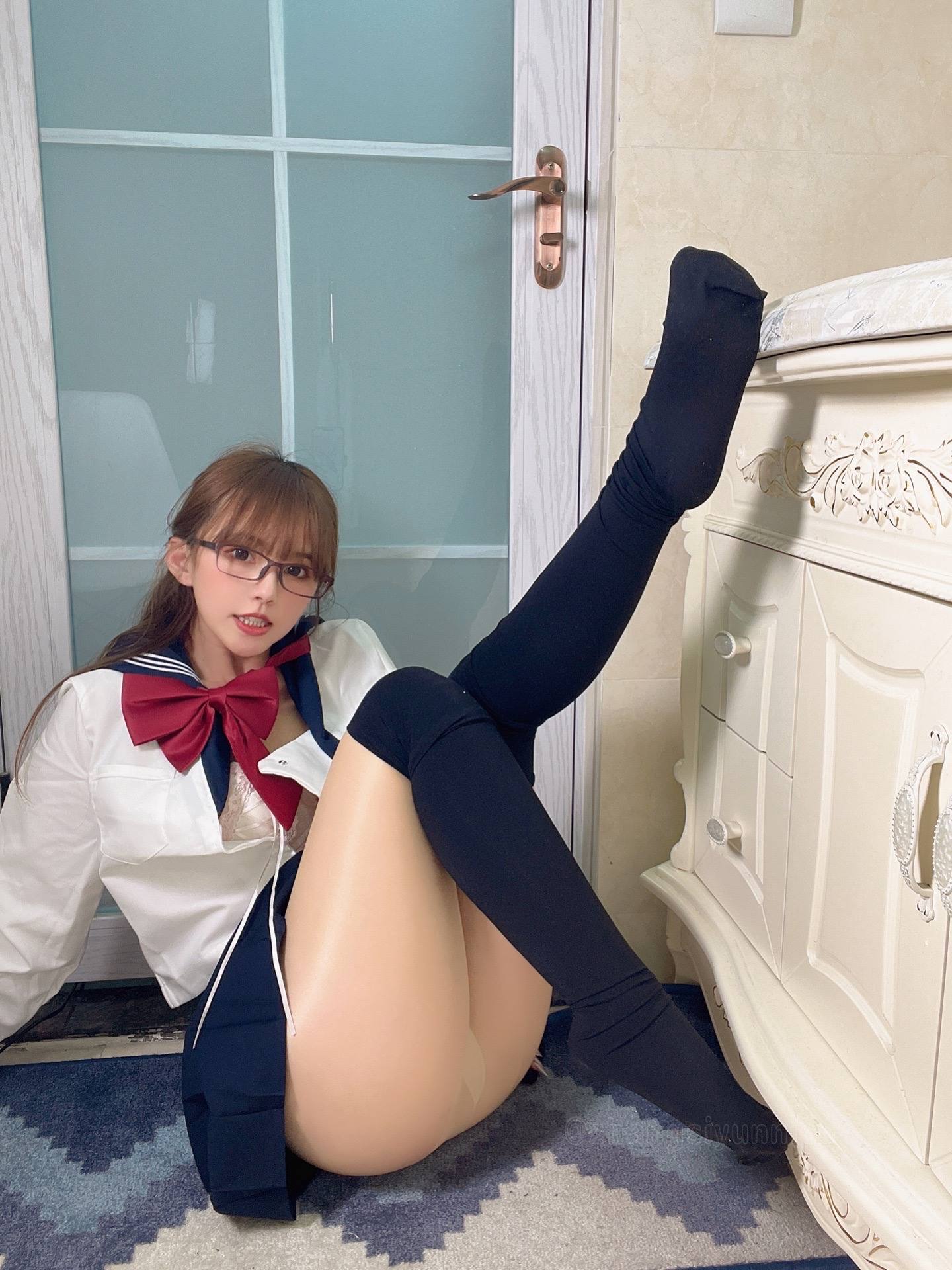 图片[8]-精选精选街拍作品 NO. 1877 张思允JK至服 [12P]-草丛看图