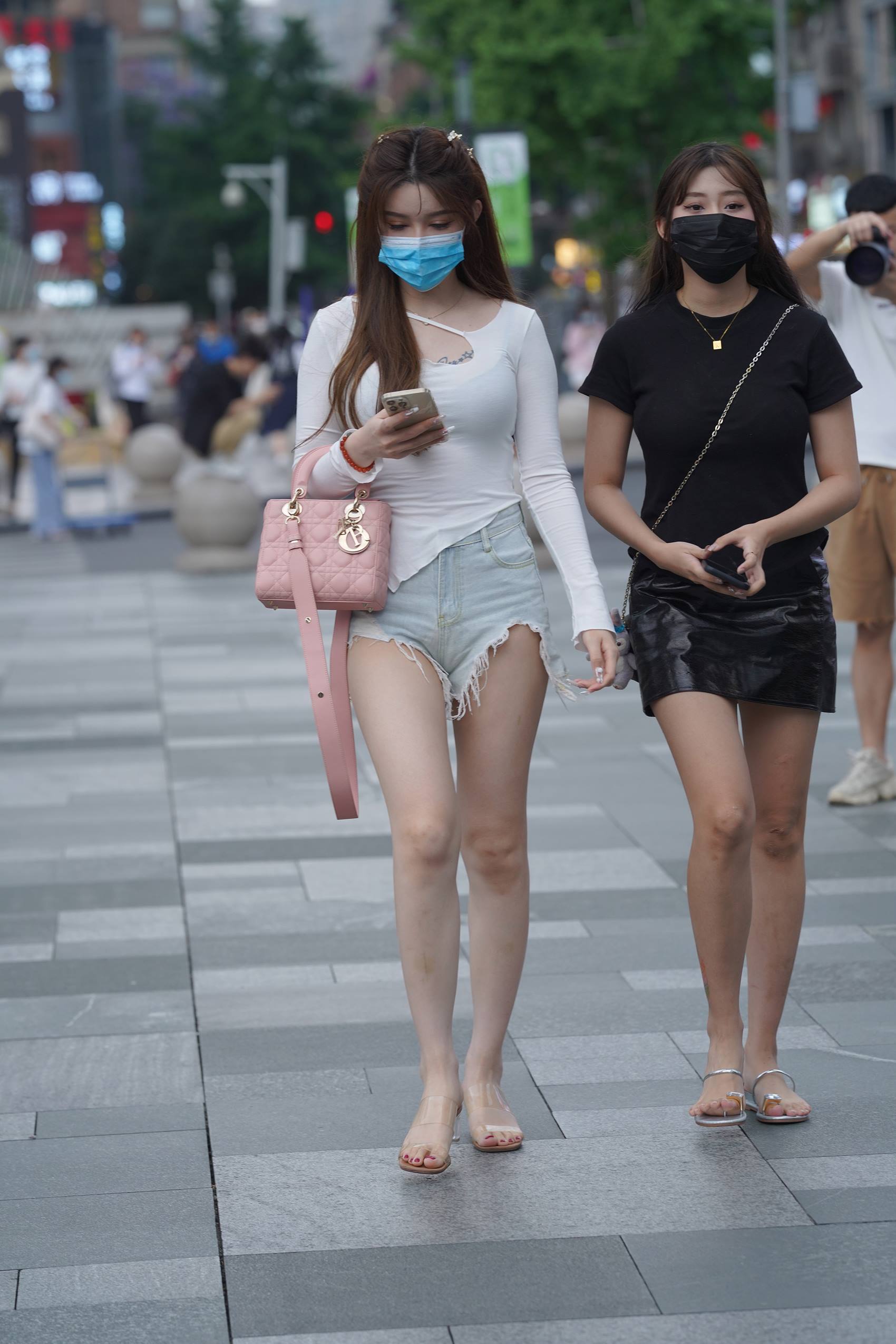 图片[3]-精选精选街拍作品 NO.1928 浅蓝色牛仔短裤街拍[80P]-草丛看图